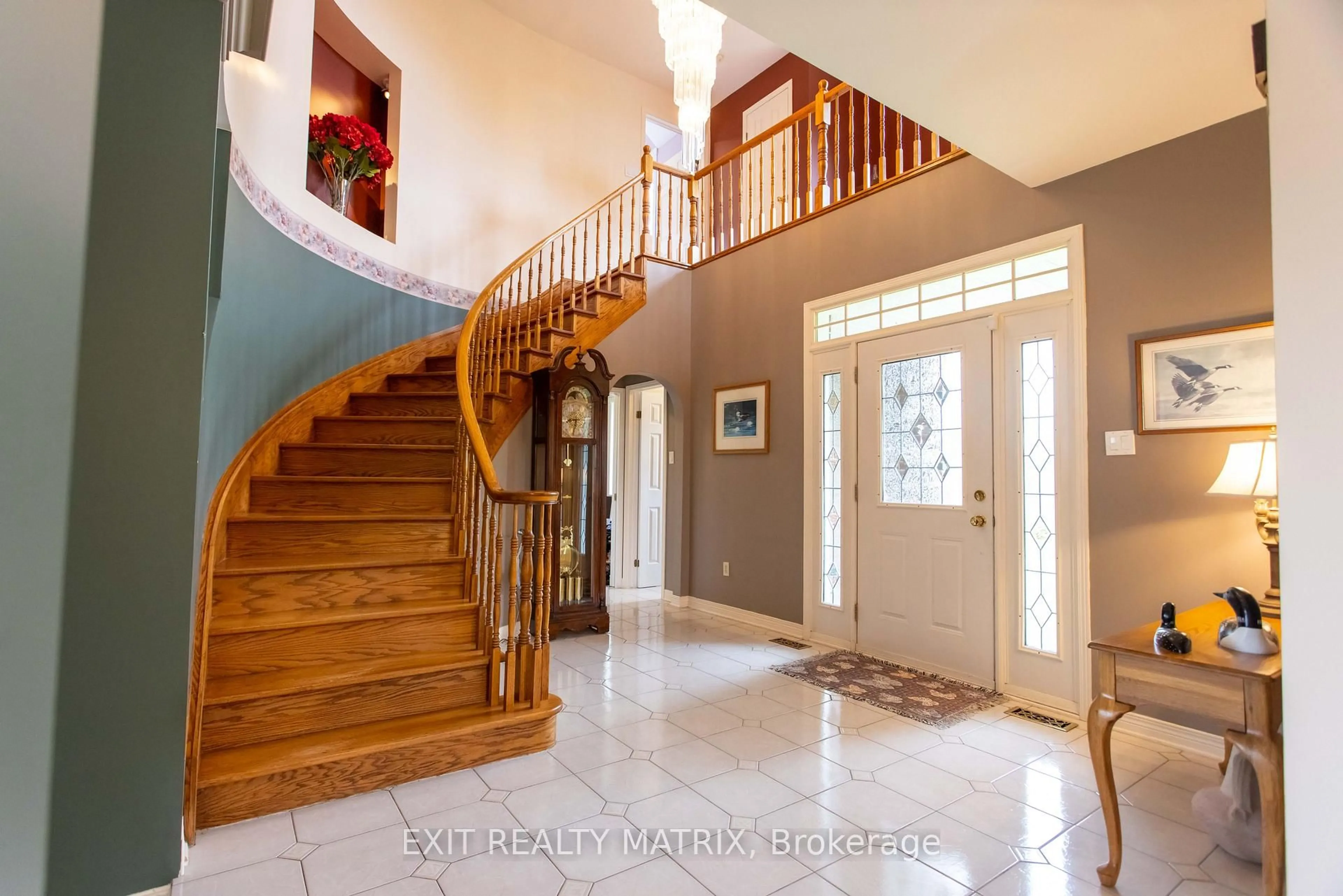 Indoor foyer for 983 Route 800 Rd, The Nation Ontario K0A 3C0