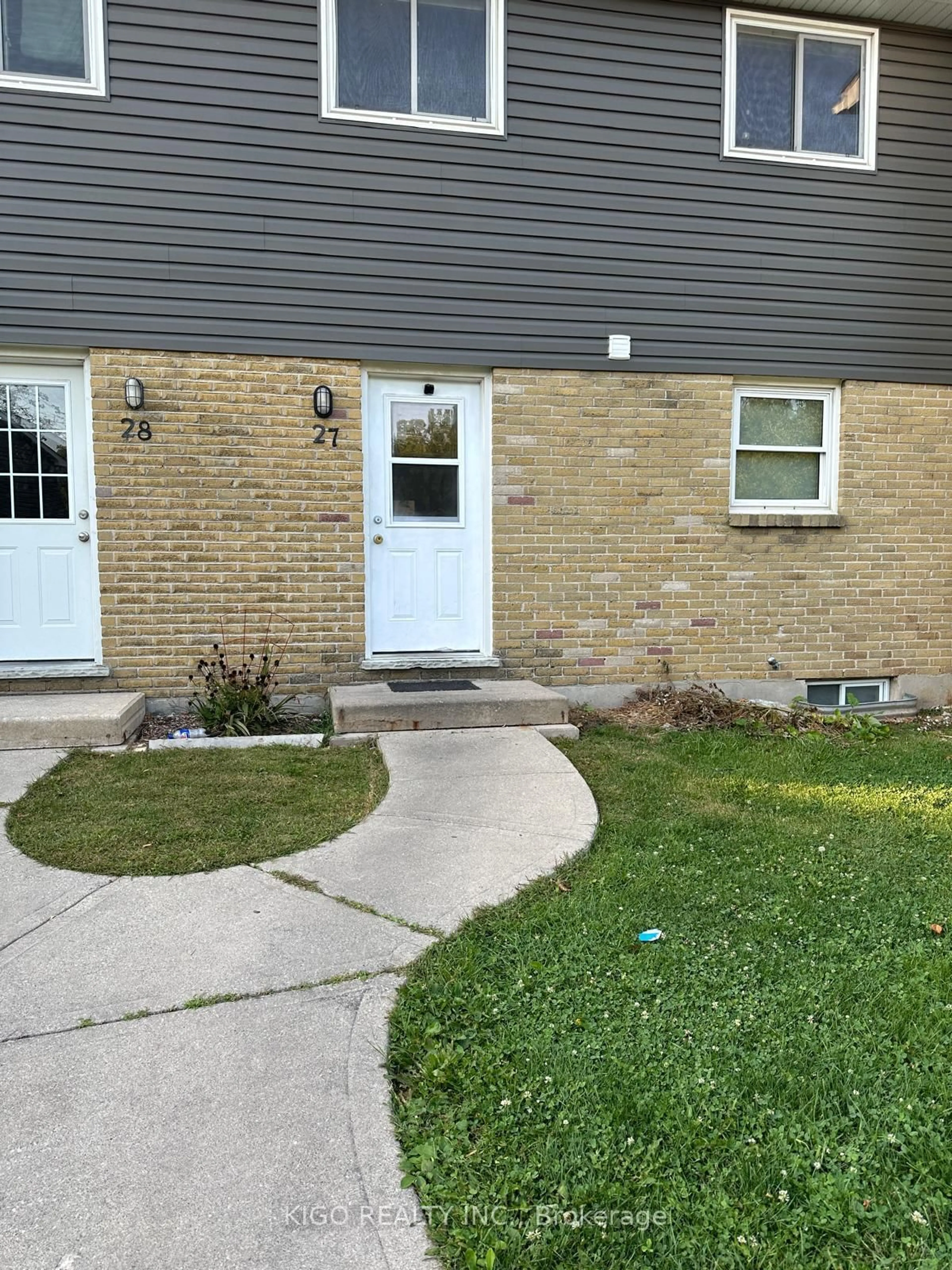 Unknown for 470 SECOND St #27, London East Ontario N5V 3X5