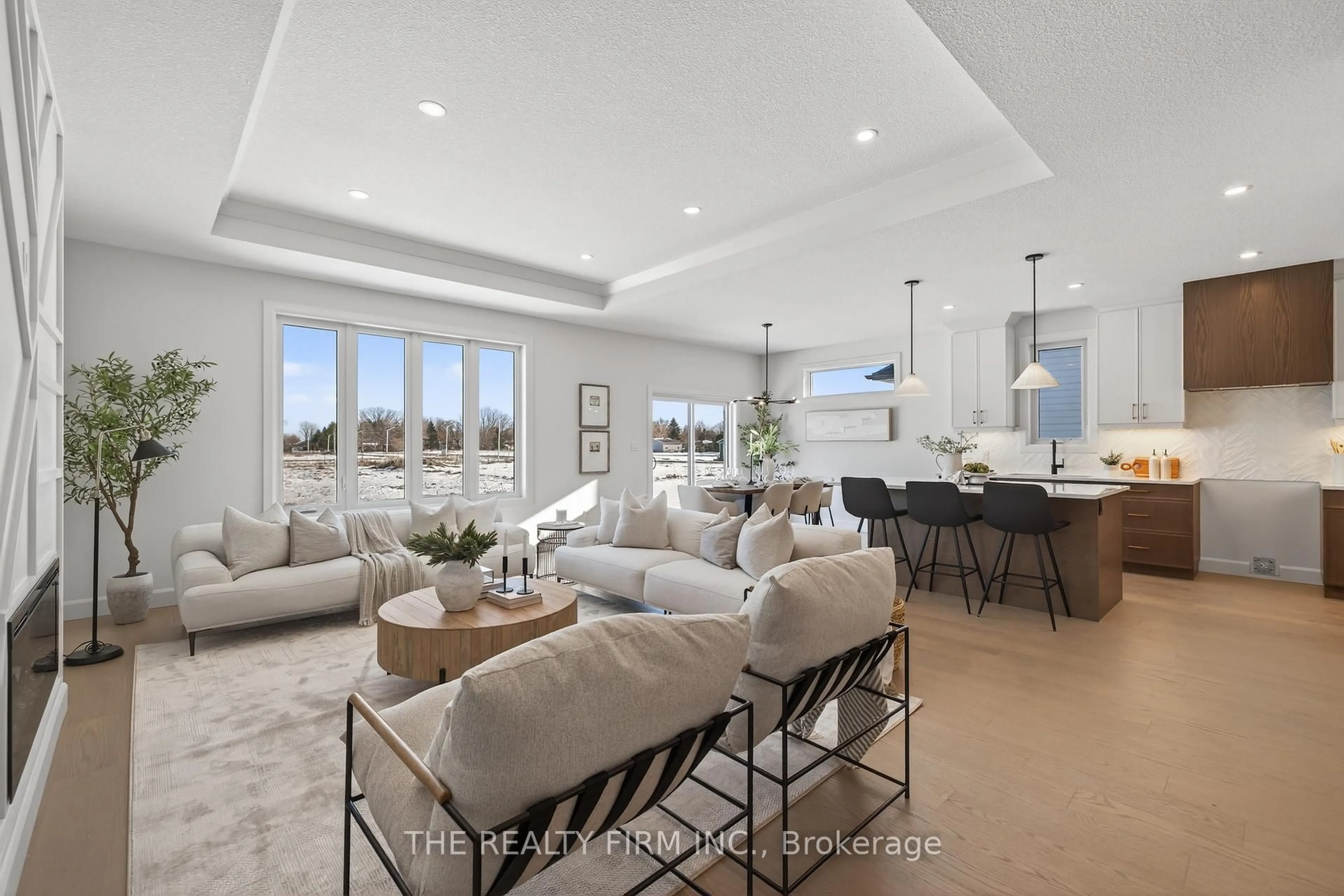 Living room with furniture, unknown for 289 King St, Southwest Middlesex Ontario N0L 1M0