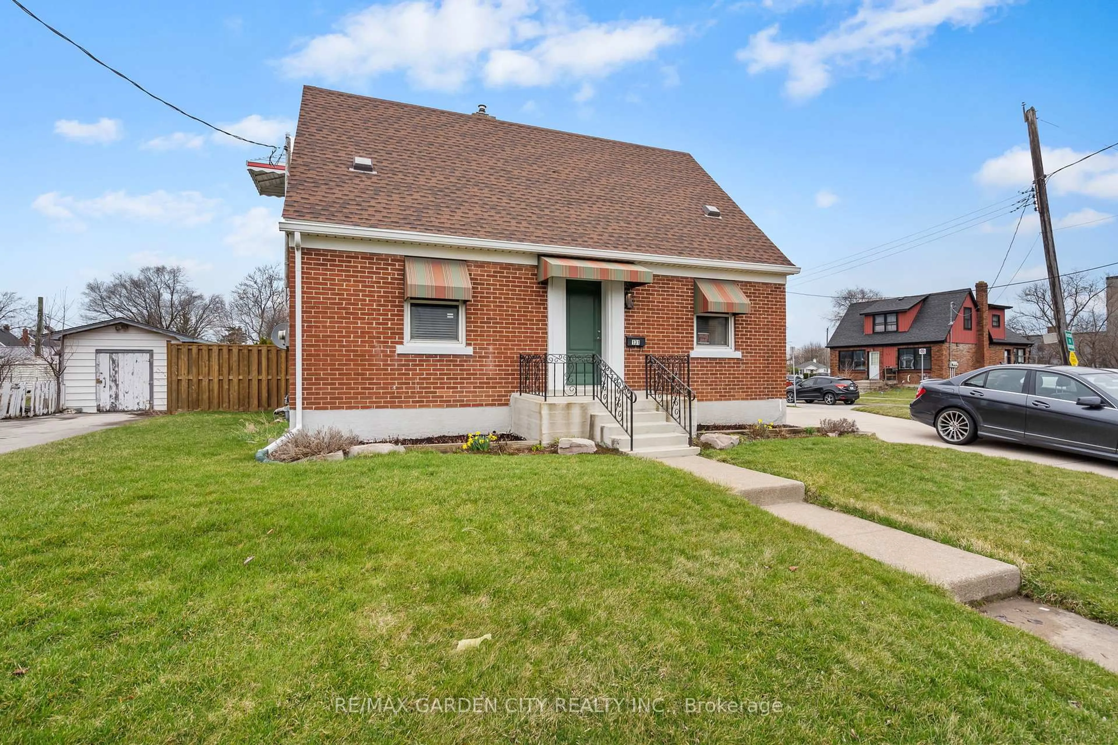 Home with brick exterior material, street for 131 Westchester Cres, St. Catharines Ontario L2P 2N6