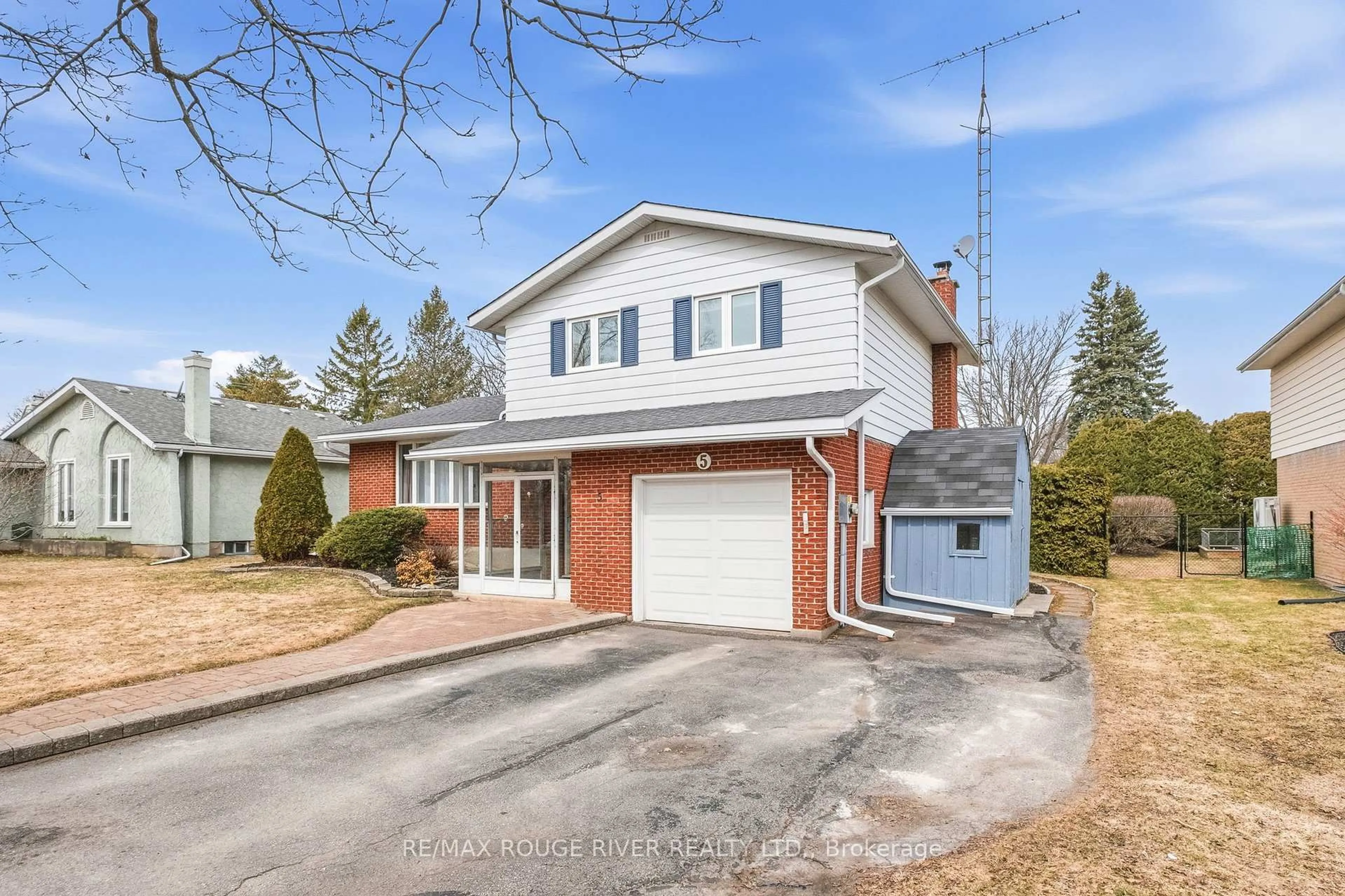 Home with brick exterior material, street for 5 Silver Cres, Port Hope Ontario L1A 2C4