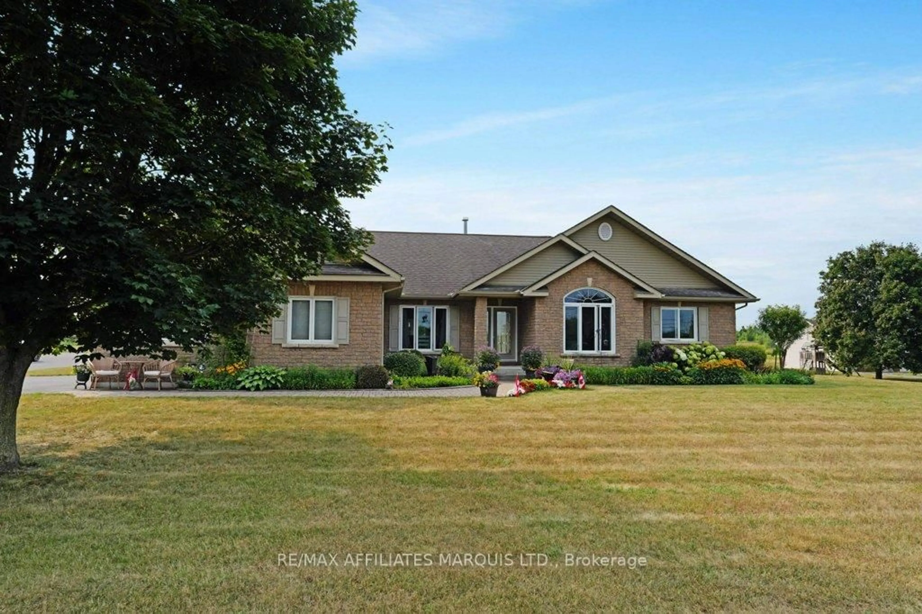 A pic from outside/outdoor area/front of a property/back of a property/a pic from drone, unknown for 18456 Tyotown Rd, South Glengarry Ontario K6H 7S5