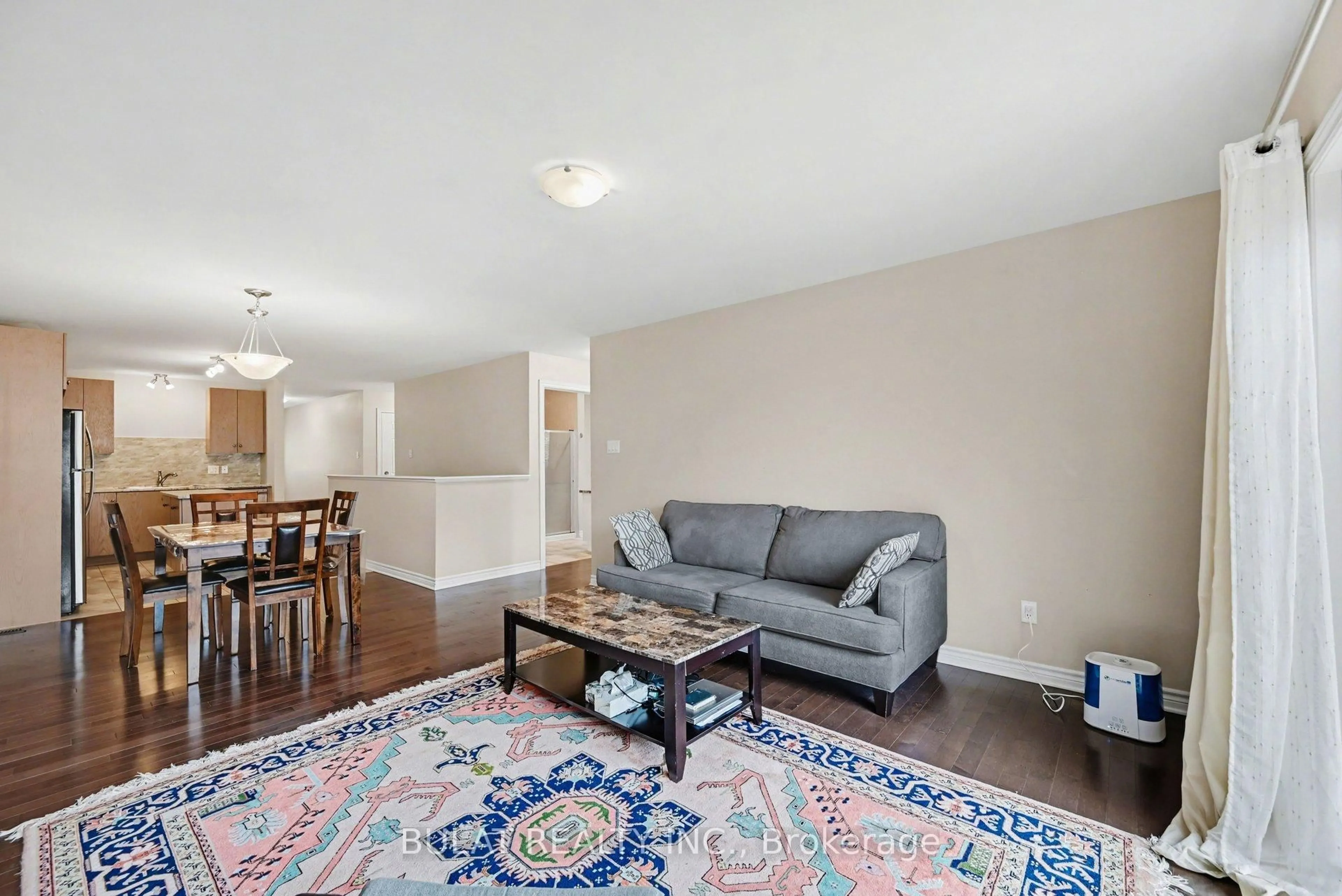 Living room with furniture, unknown for 376 Solstice Cres, Russell Ontario K0A 1W1