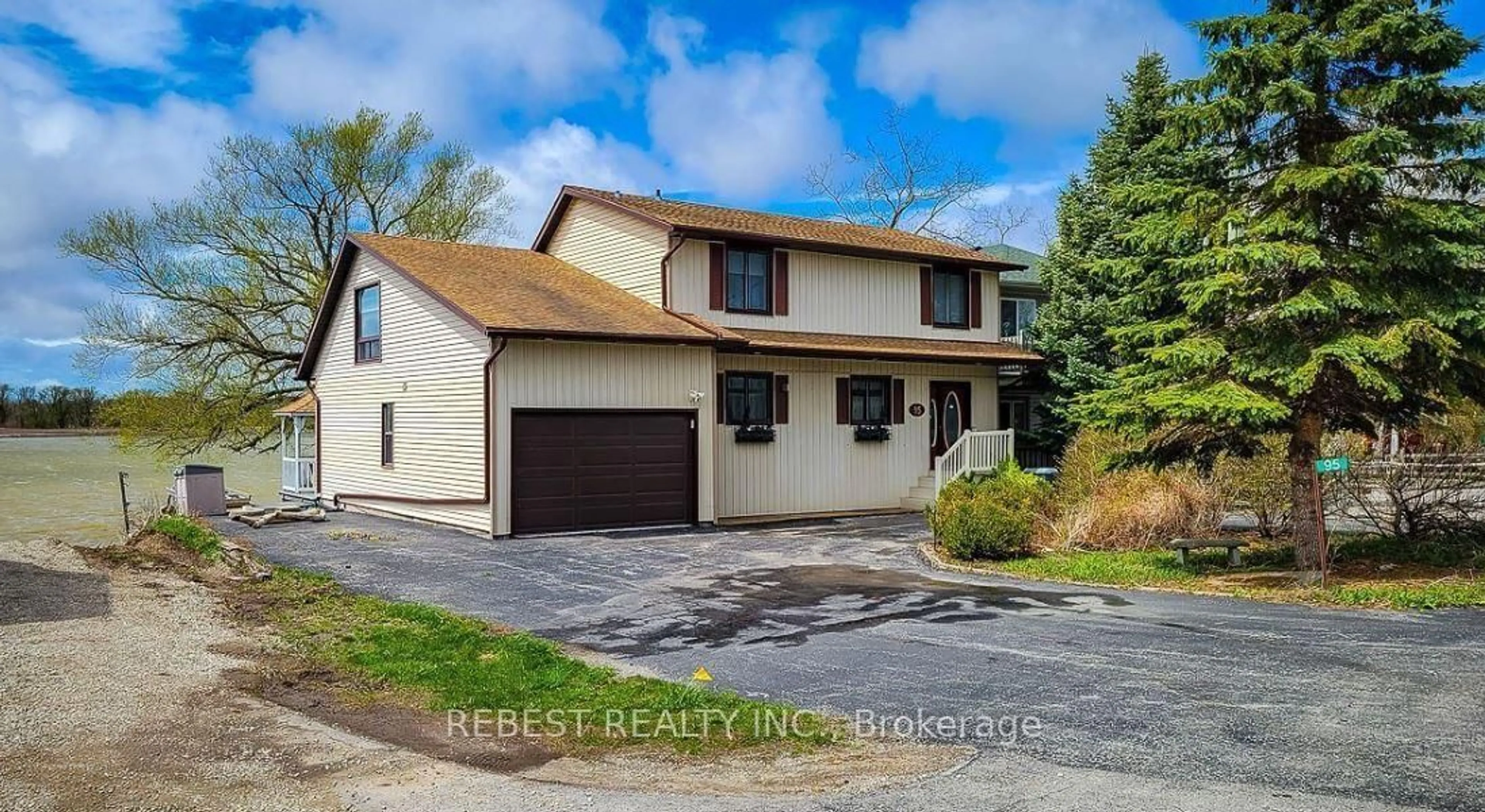 Home with vinyl exterior material, street for 95 Haldimand County 17 Rd, Haldimand Ontario N1A 2W4