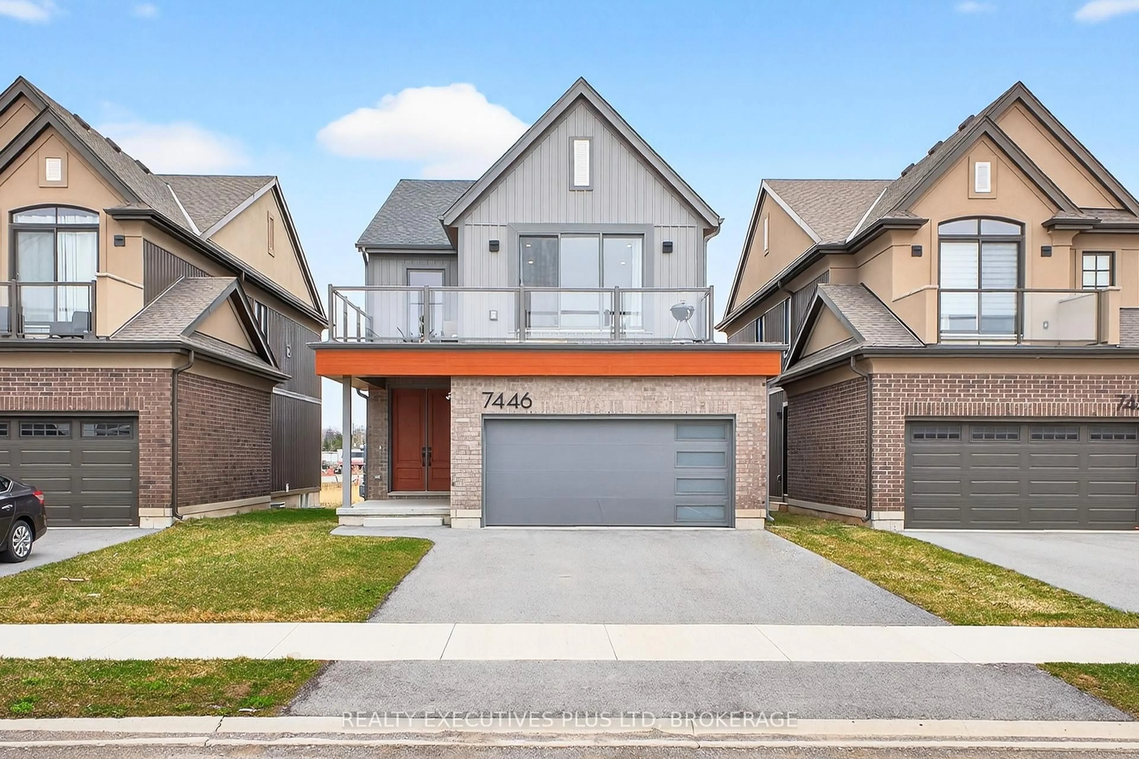 Home with brick exterior material, street for 7446 Parkside Rd, Niagara Falls Ontario L2H 3V9