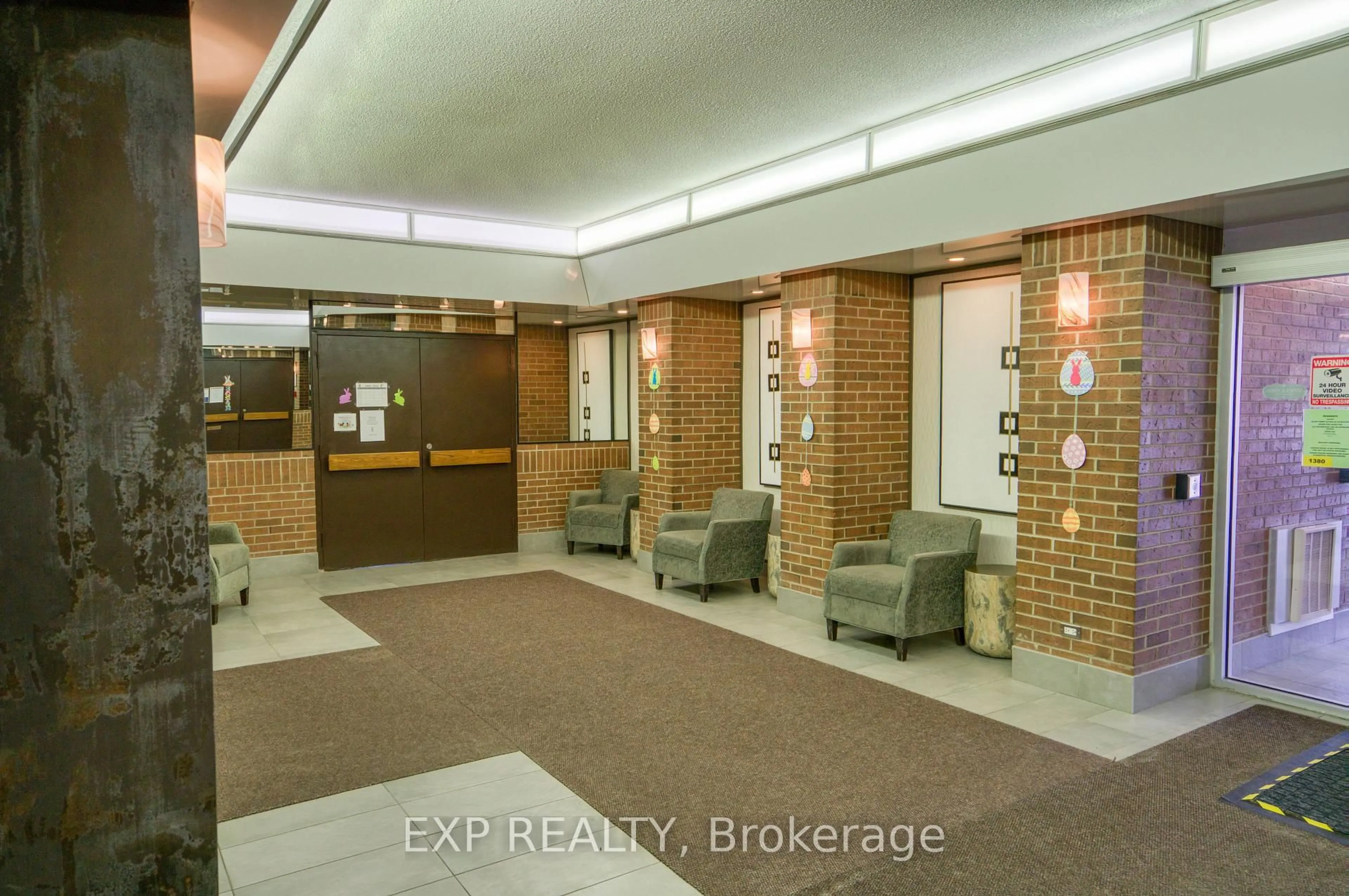 Lobby for 1380 Prince Of Wales Dr #1201, Ottawa Ontario K2C 3N5