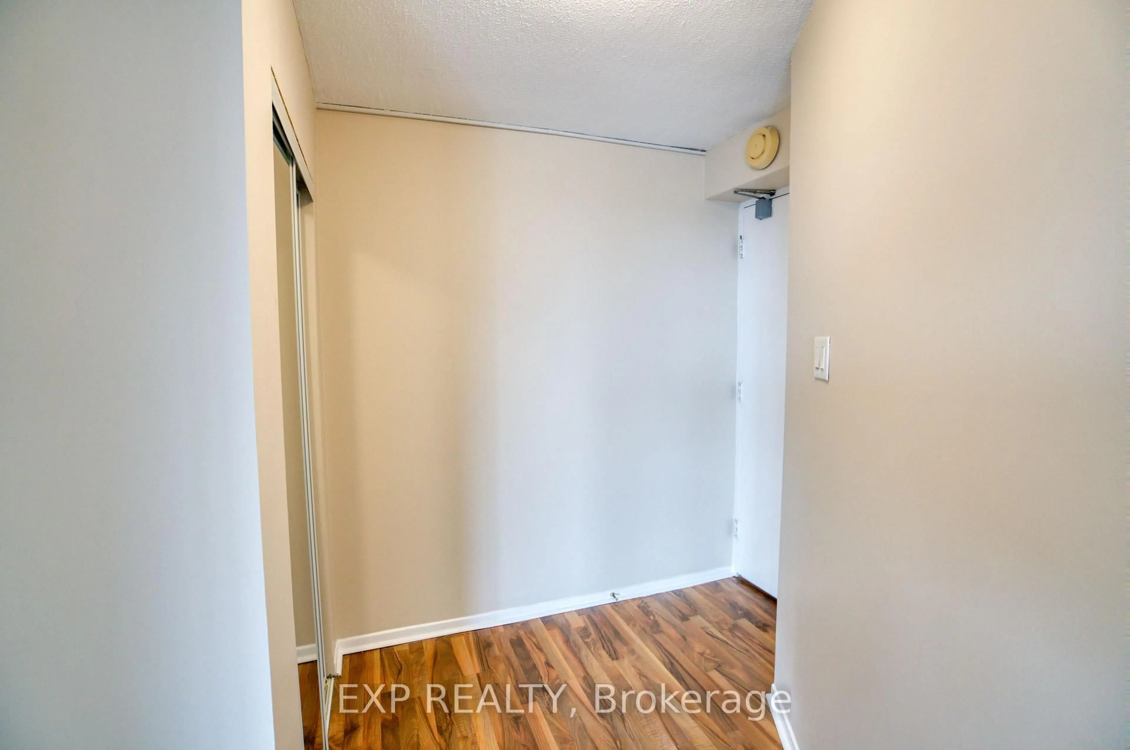 A pic of a room for 1380 Prince Of Wales Dr #1201, Ottawa Ontario K2C 3N5