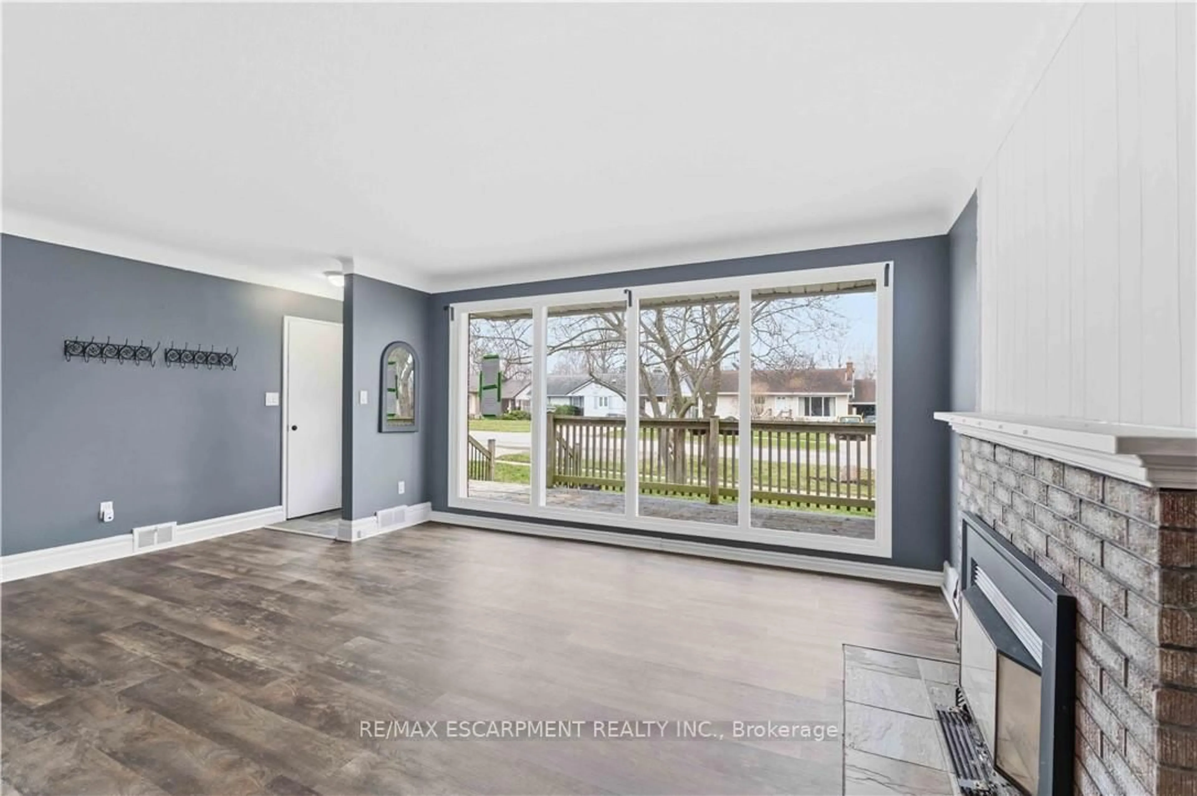 Unknown for 40 Nickerson Ave, St. Catharines Ontario L2N 3M4