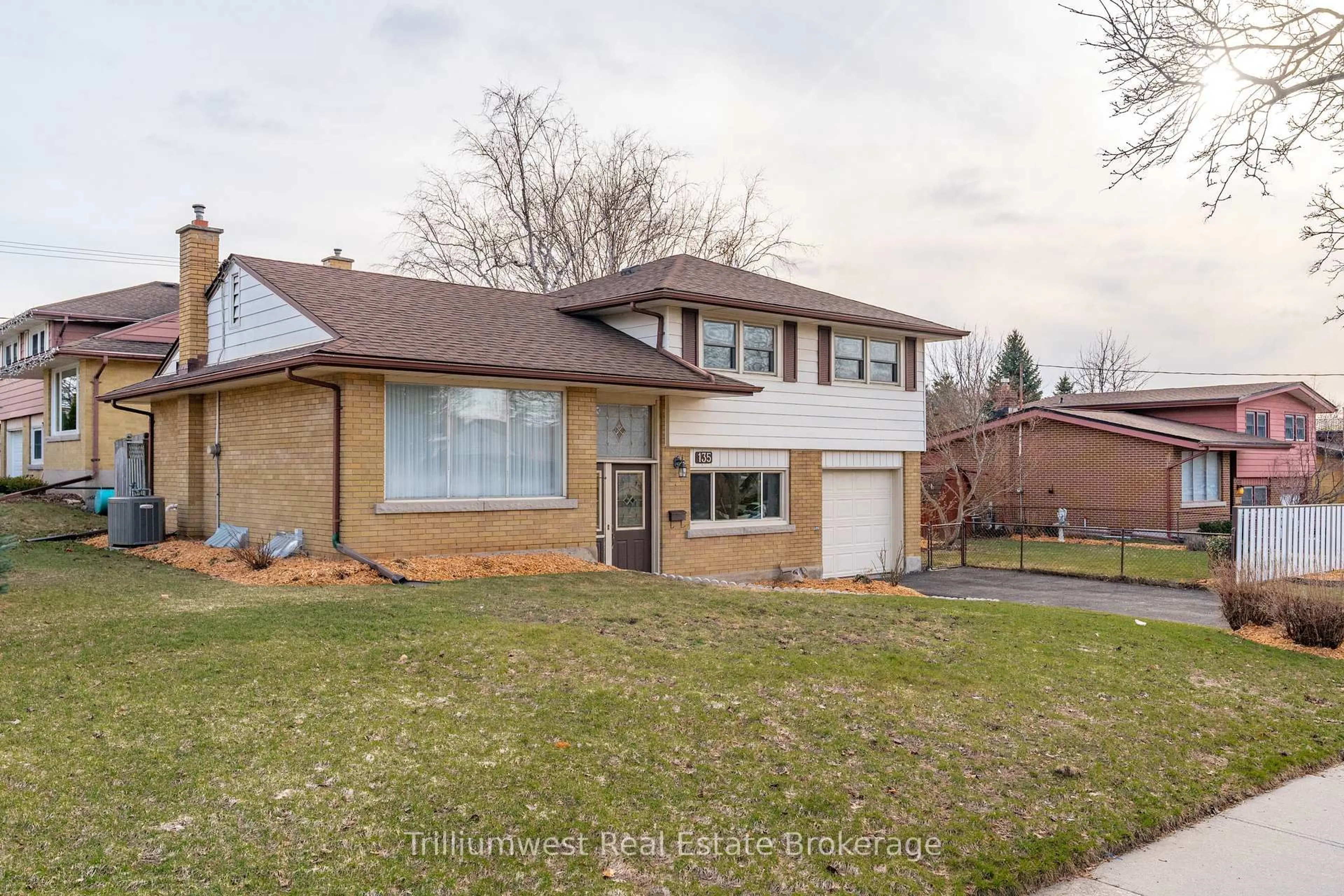 Home with brick exterior material, street for 135 Burbank Rd, Kitchener Ontario N2B 1E3