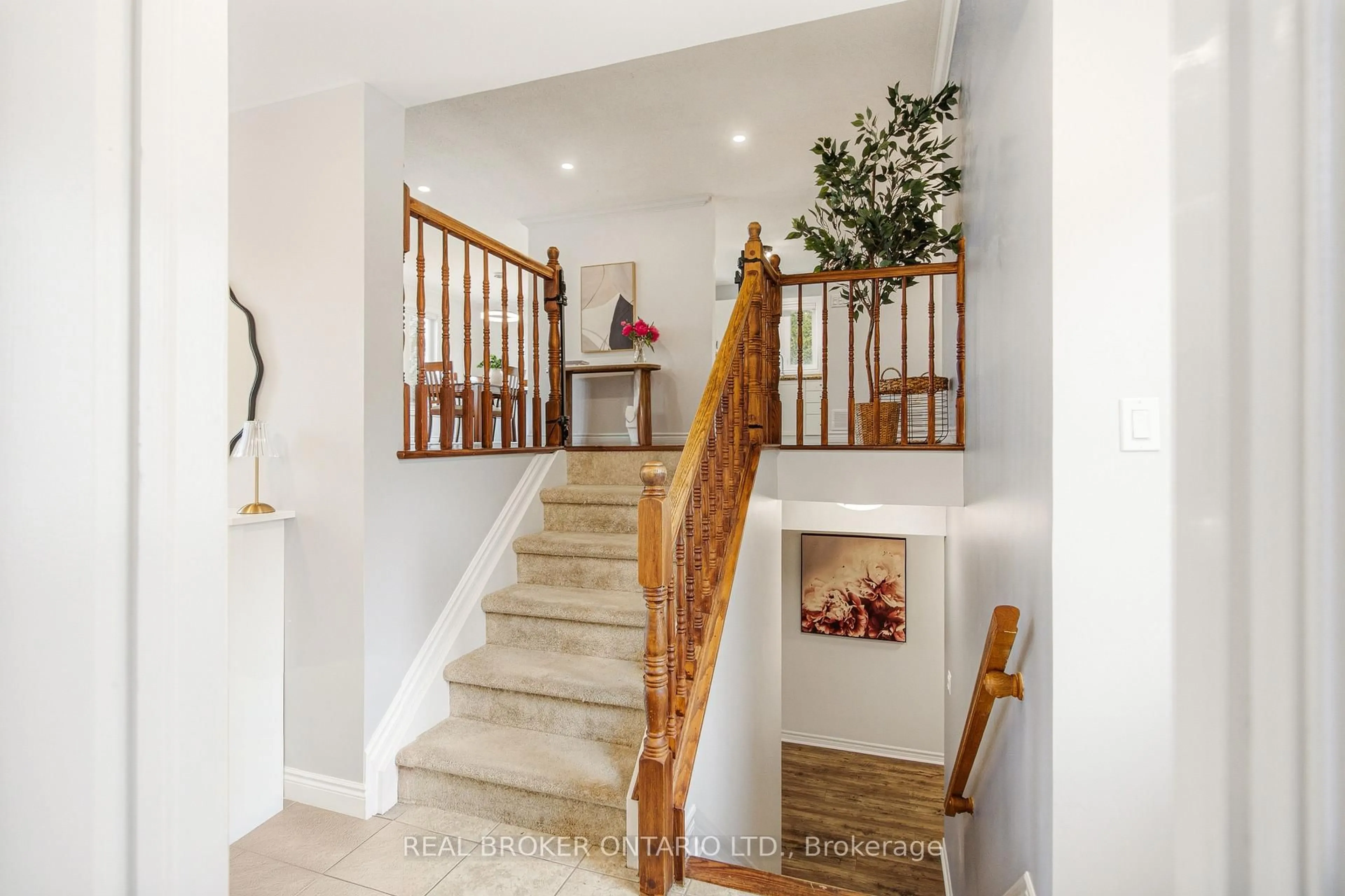 Unknown for 5723 Loyalist St, Osgoode Ontario K0A 2W0