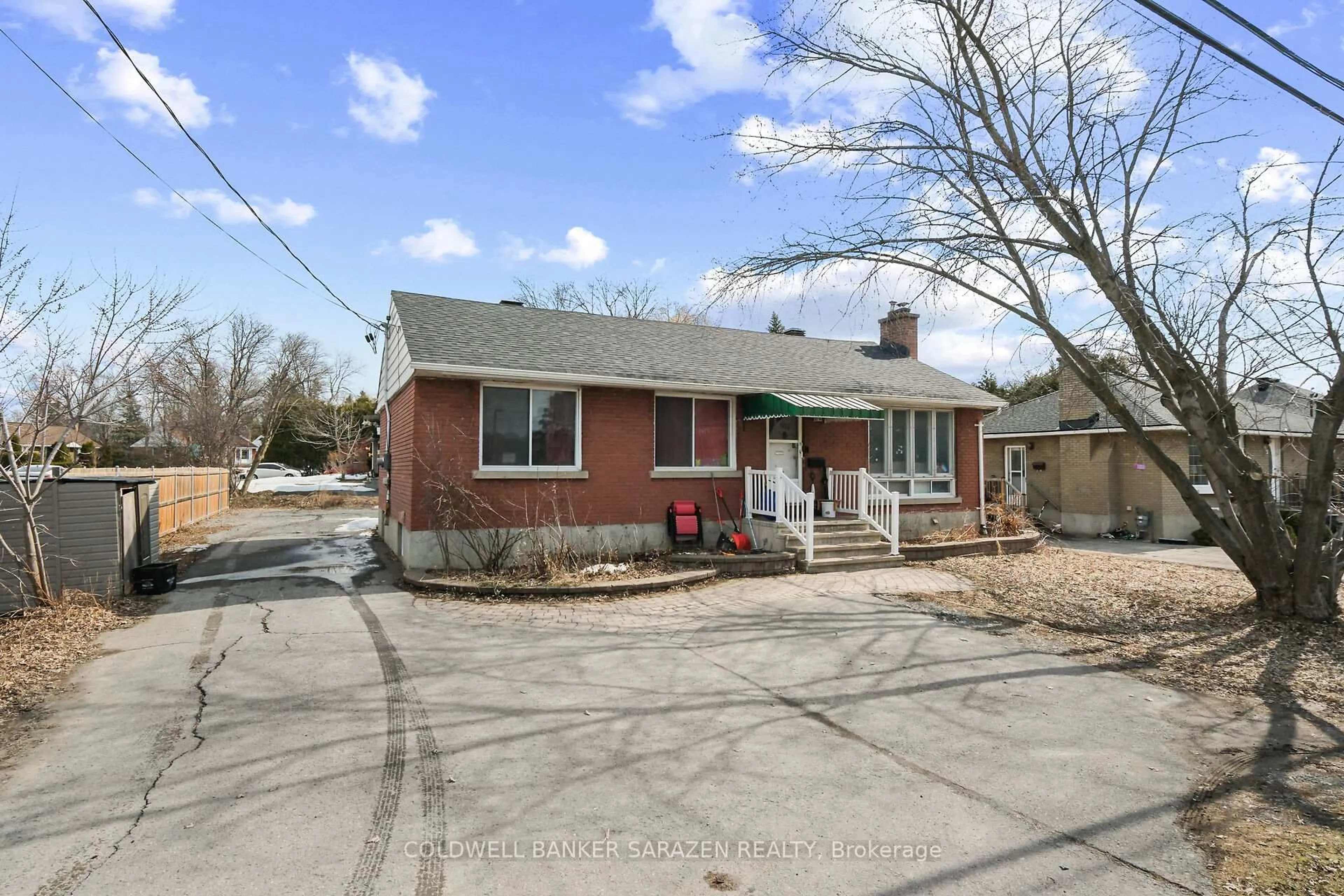 Home with brick exterior material, street for 911 Blair Rd, Gloucester Ontario K1J 7M8