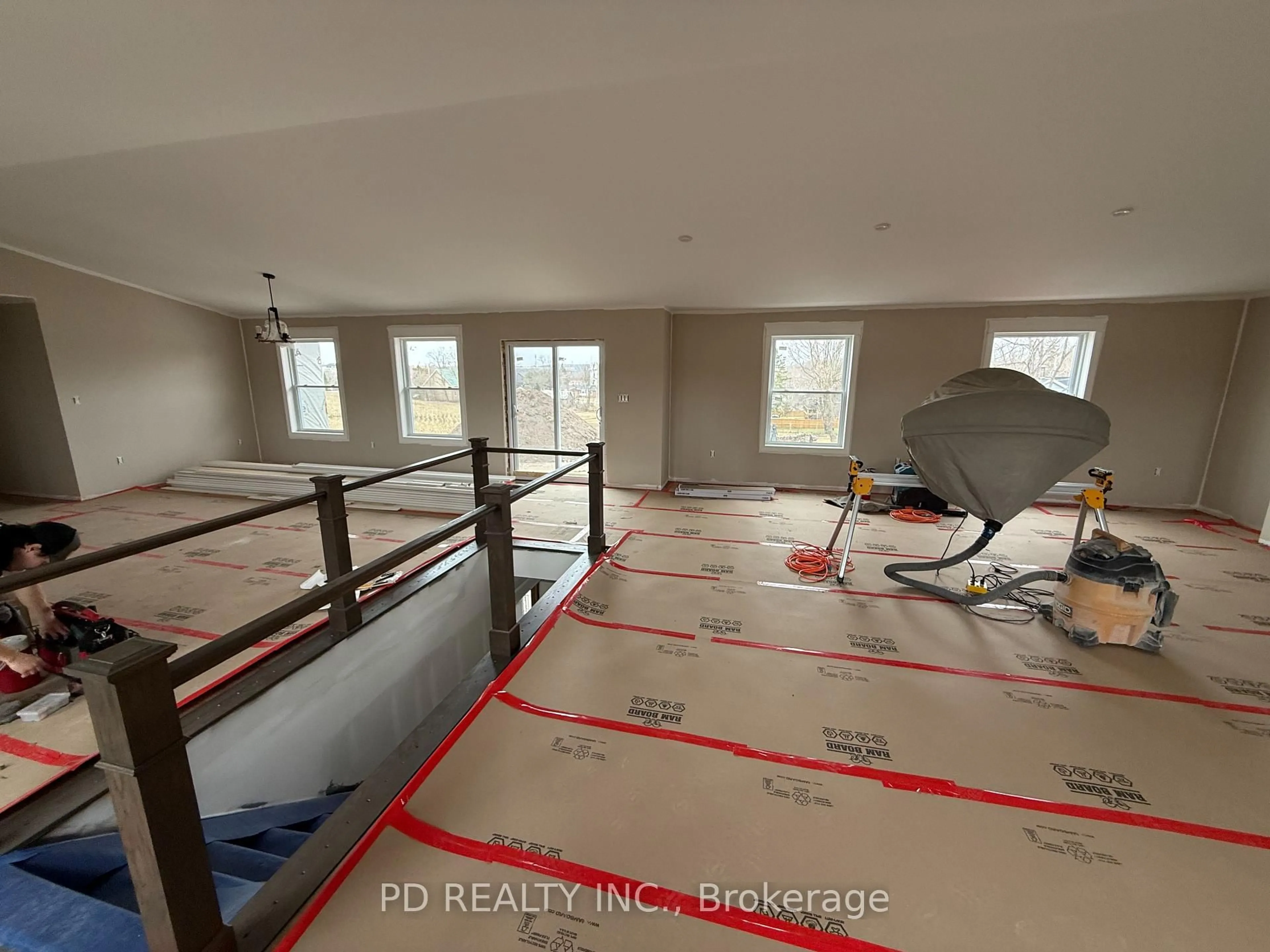 A pic of a room for 2467 Queen Mary St, Cavan Monaghan Ontario L0A 1C0