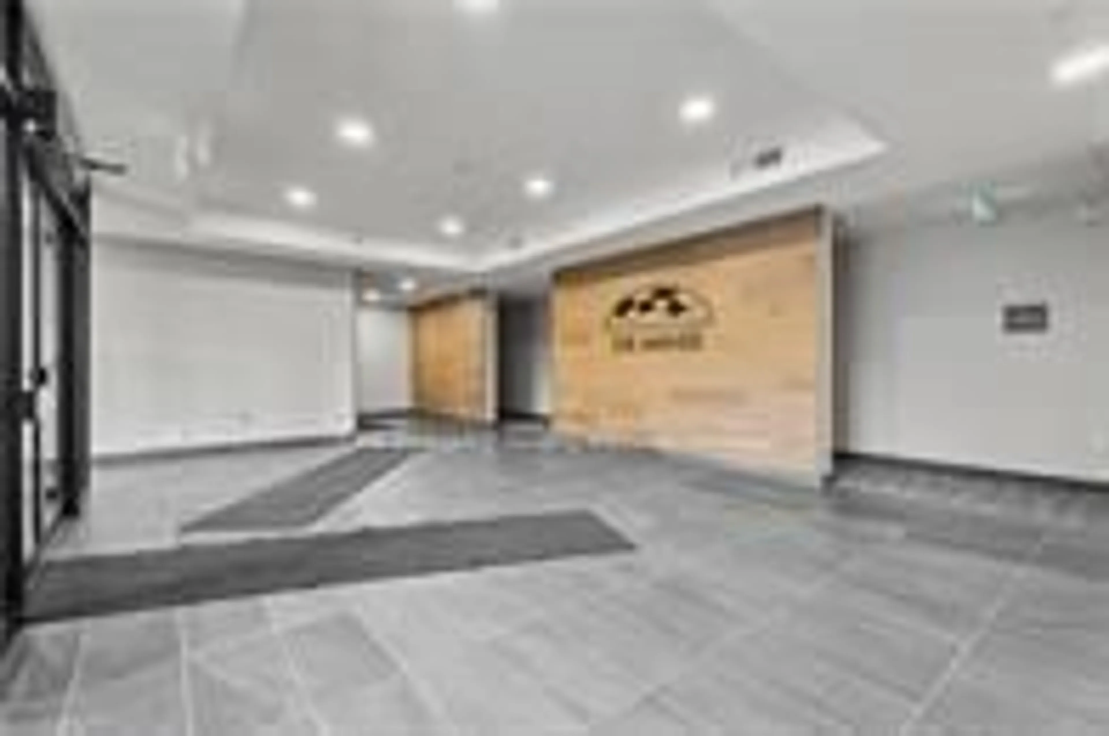 Indoor foyer for 2605 Binbrook Rd #308, Hamilton Ontario L0R 1C0