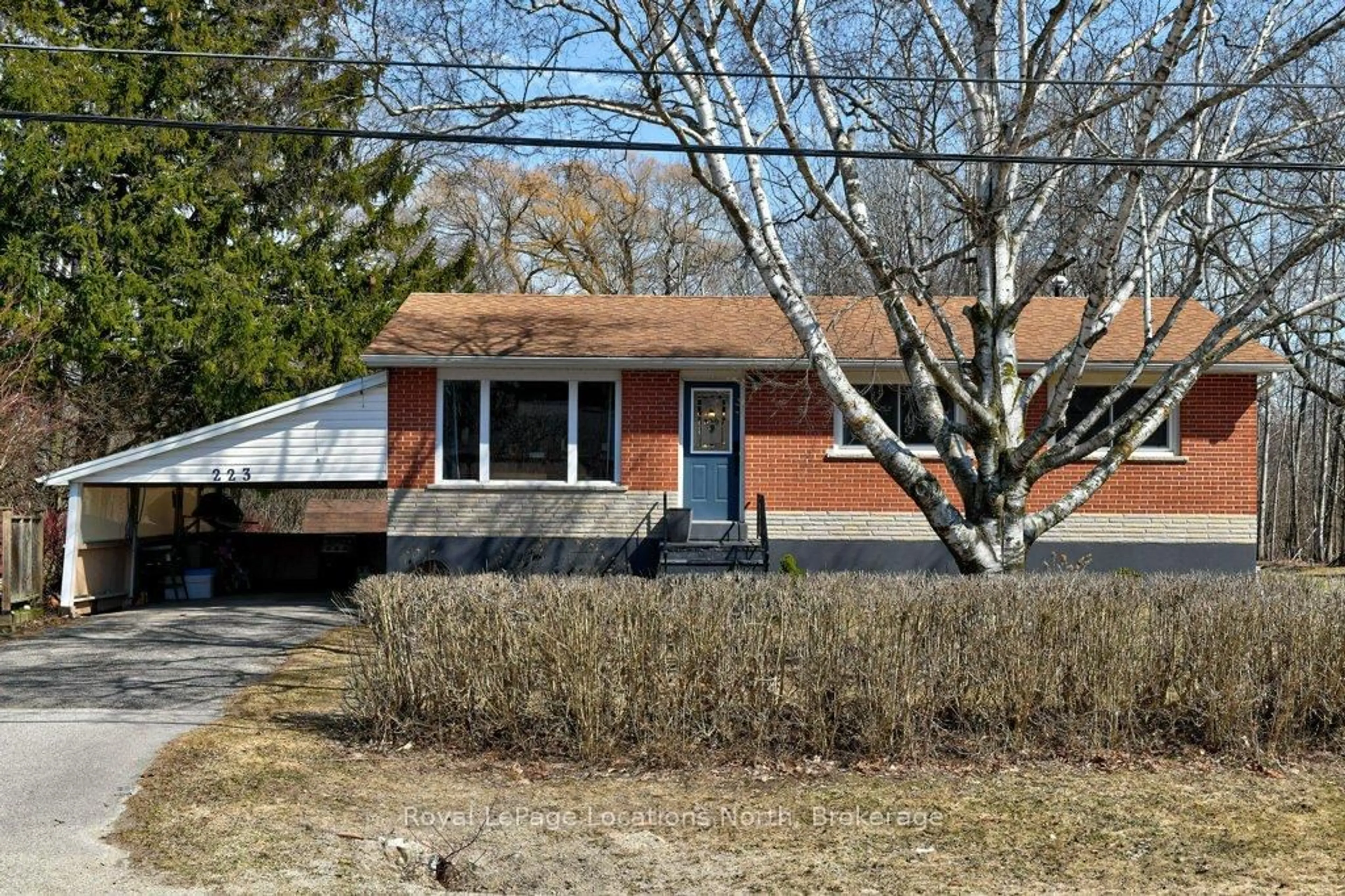Home with brick exterior material, unknown for 223 Graham St, Meaford Ontario N4L 1A9