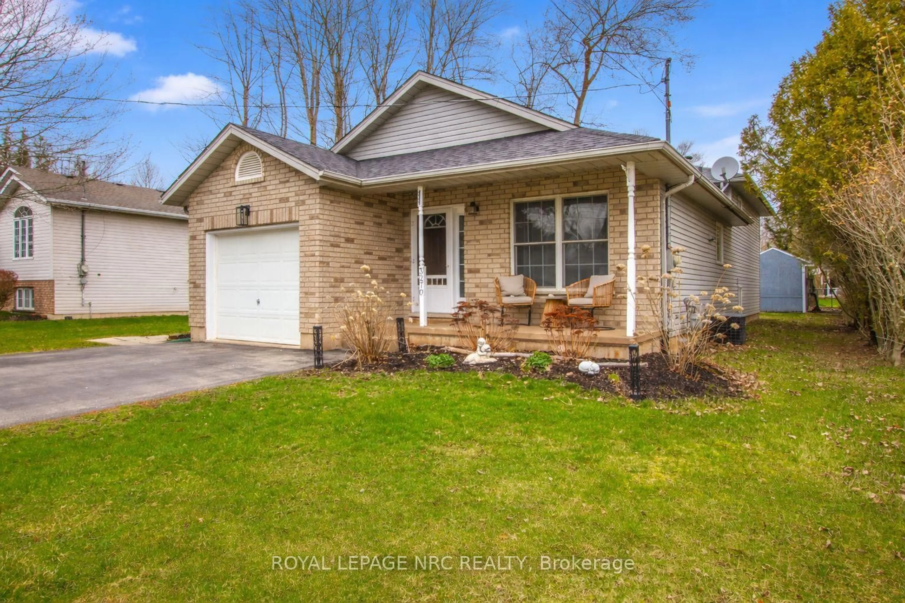 Home with brick exterior material, street for 3270 Poplar Ave, Fort Erie Ontario L0S 1N0