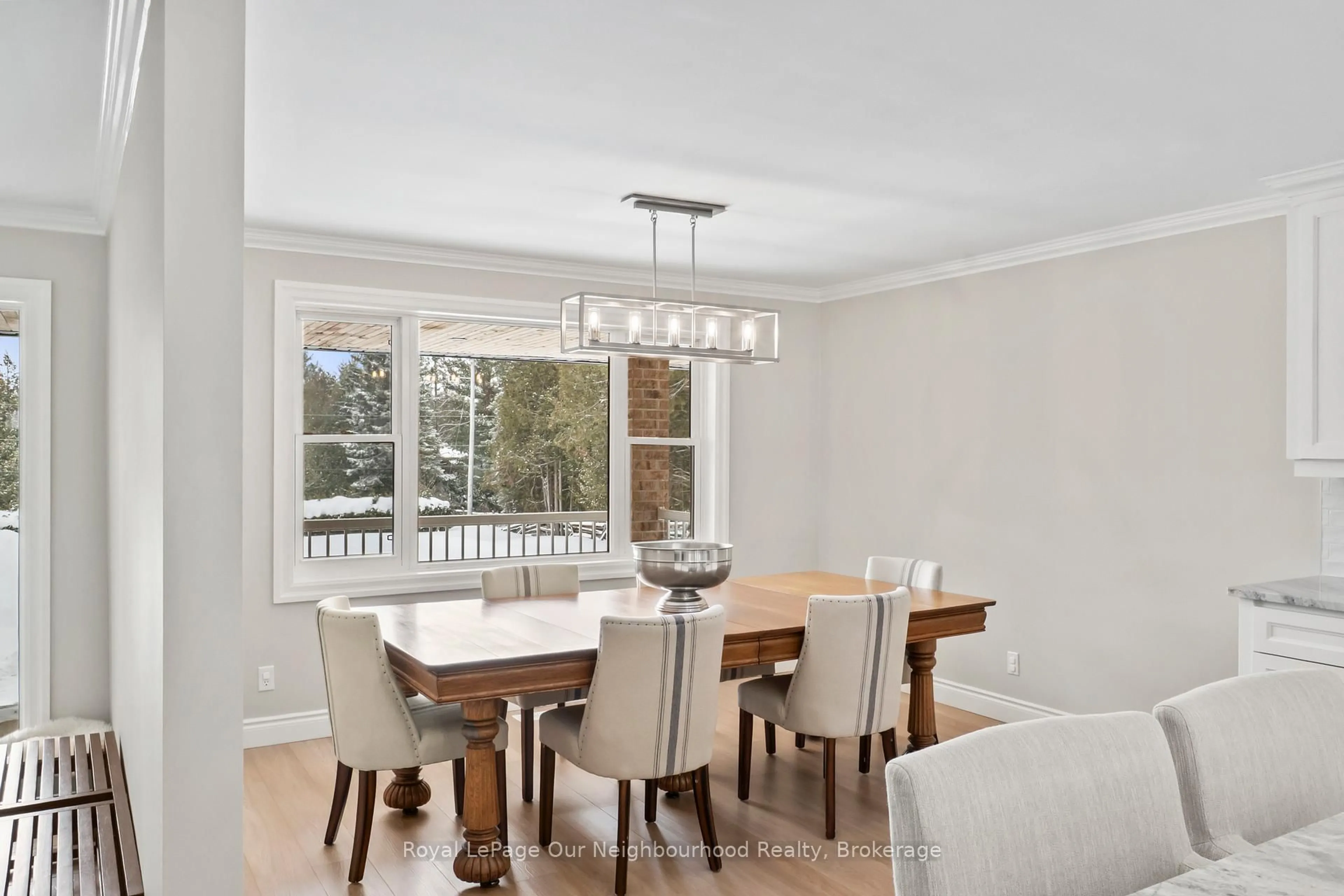 Dining room, wood/laminate floor for 771 Traceys Hill Rd, Kawartha Lakes Ontario K0L 2W0