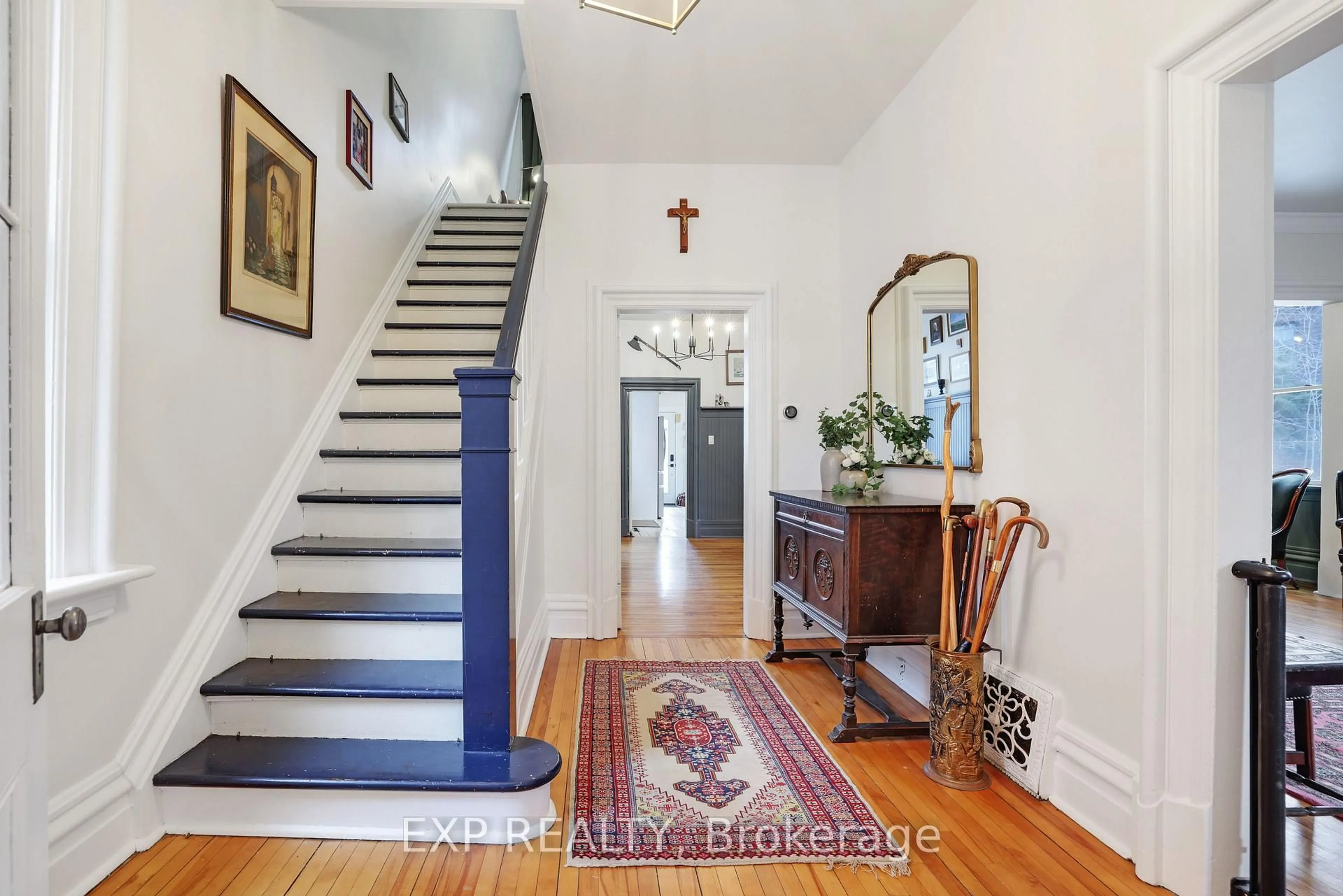 Indoor entryway for 128 RENFREW Ave, Renfrew Ontario K7V 2W9