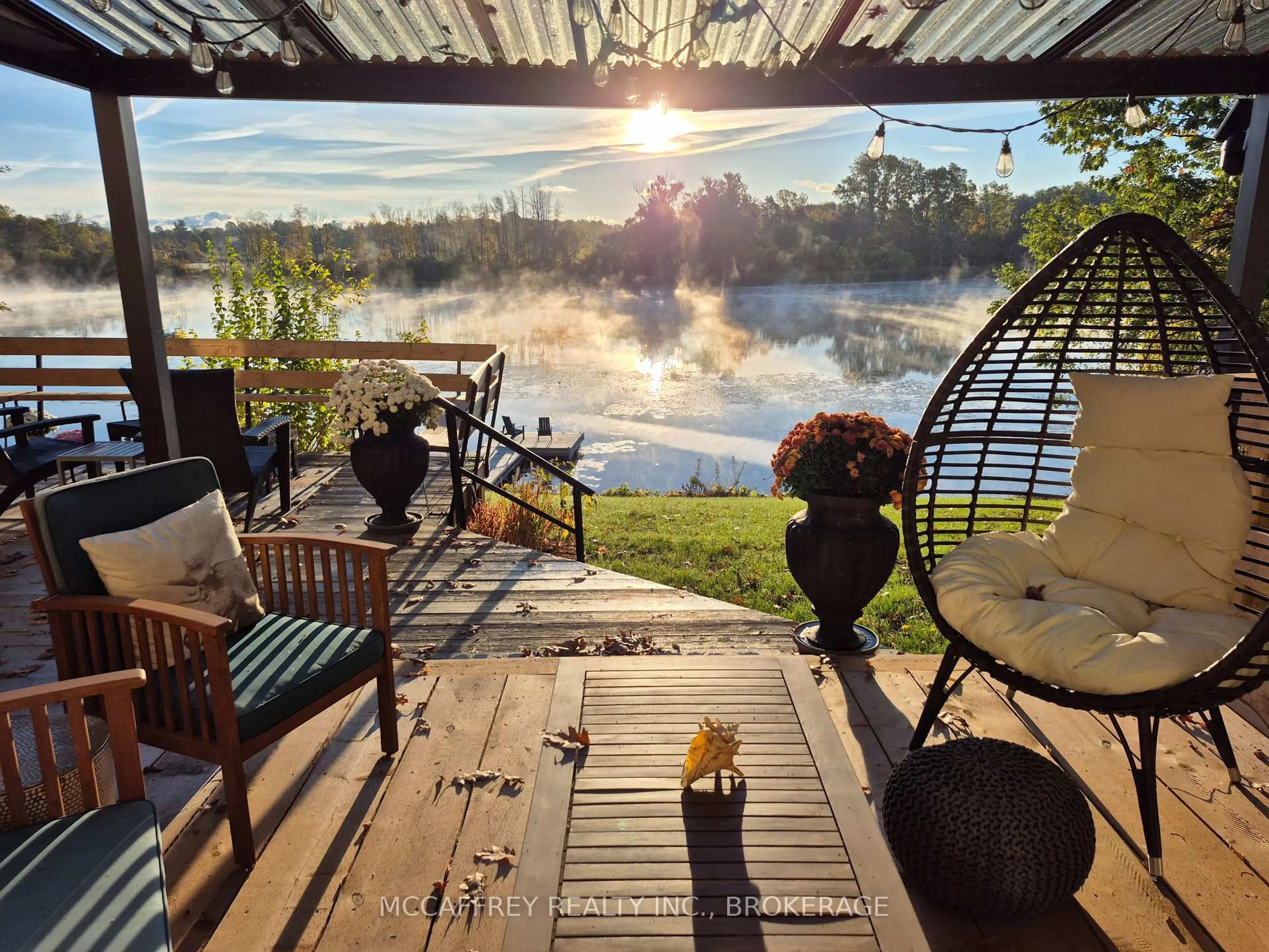 Patio, water/lake/river/ocean view for 442 DUNDAS St, Greater Napanee Ontario K7R 2C1