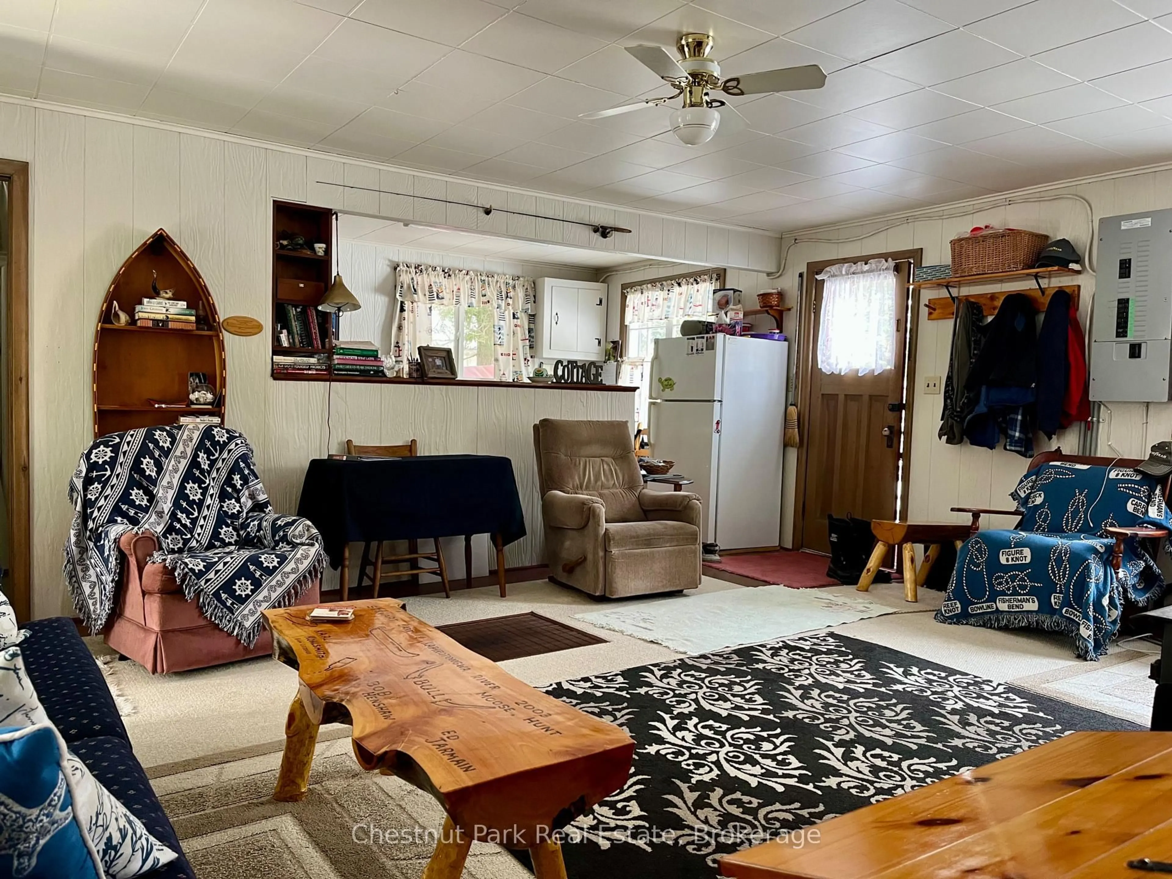 A pic of a room for 34 Harris St, Muskoka Lakes Ontario P0B 1J0