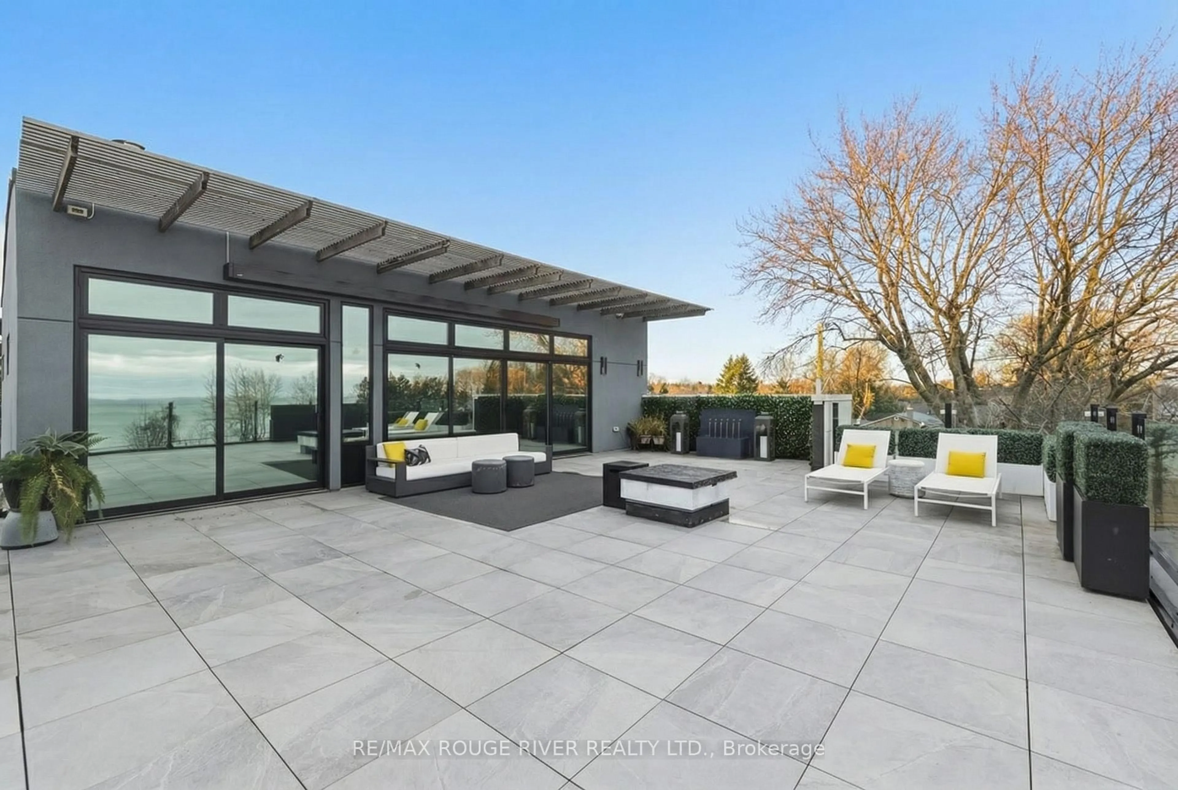 Patio, unknown for 482 Monk St, Cobourg Ontario K9A 2T1