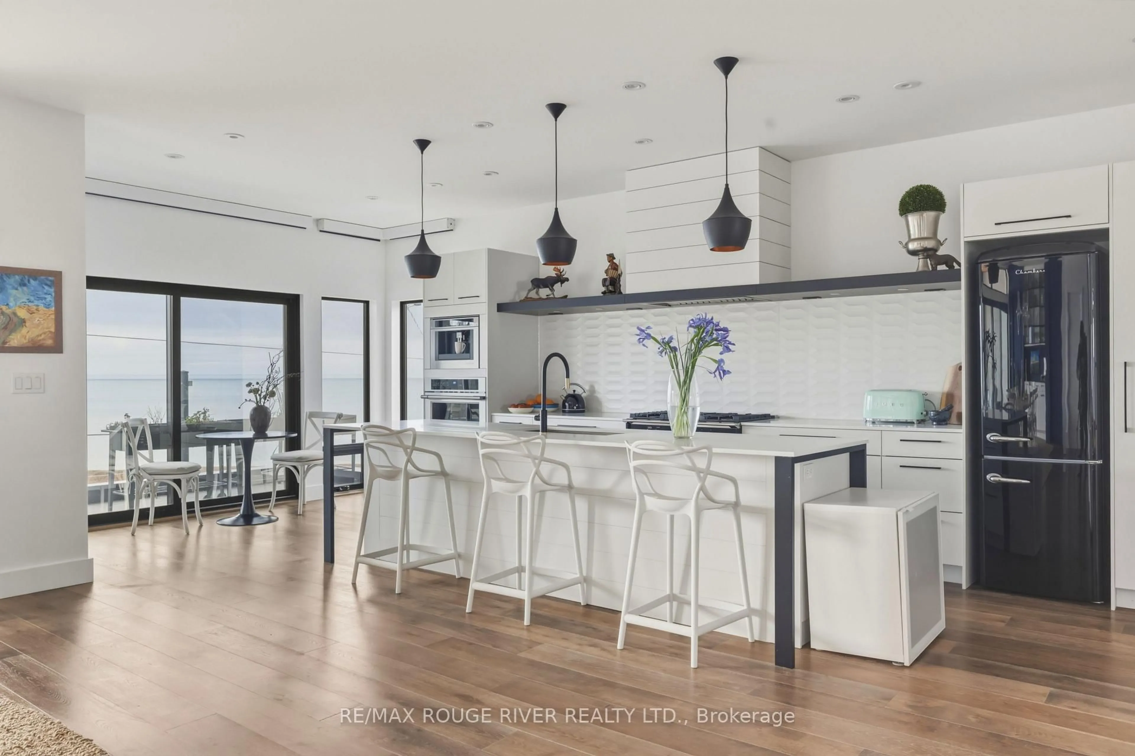 Open concept kitchen, unknown for 482 Monk St, Cobourg Ontario K9A 2T1