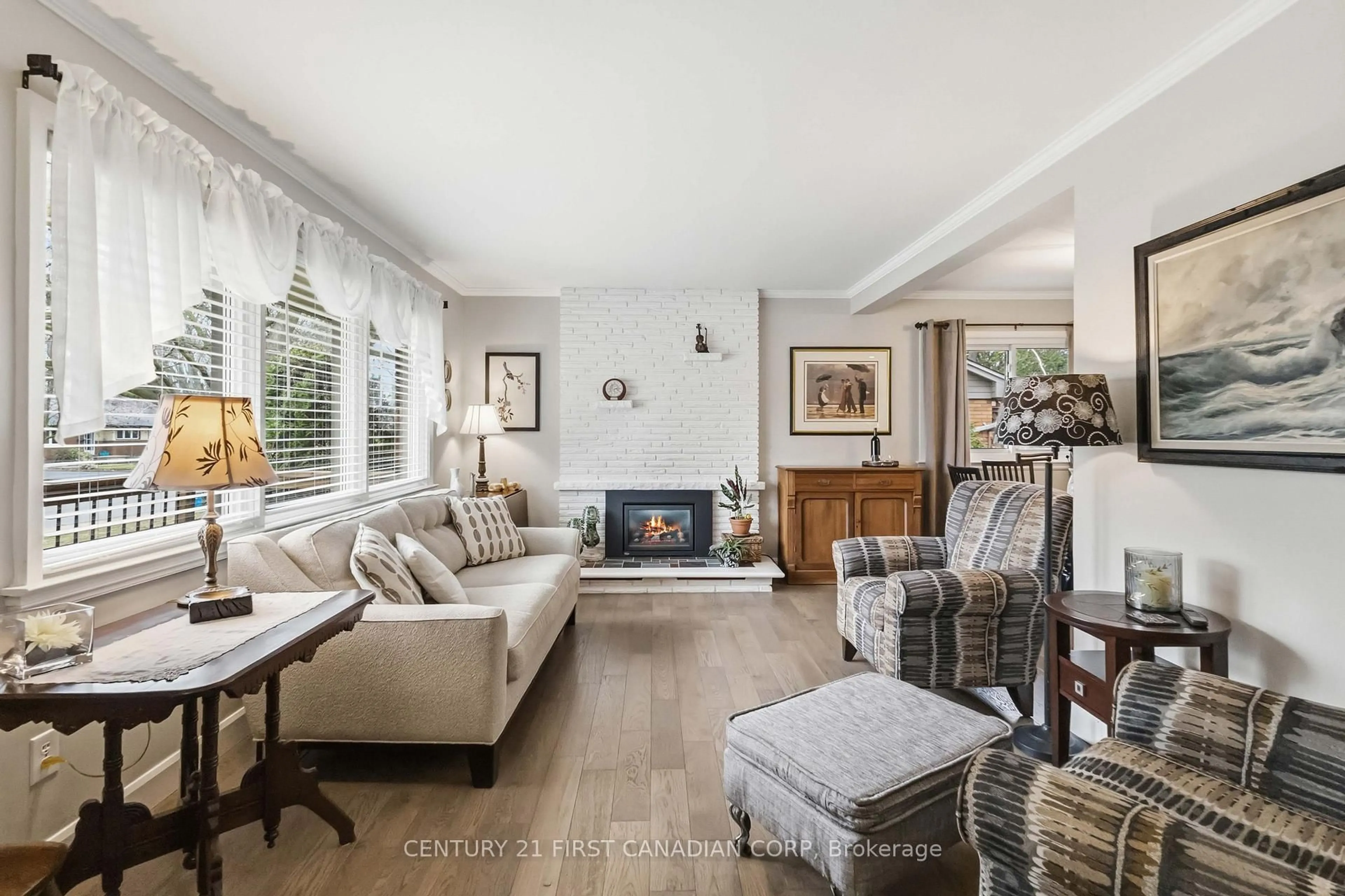 Living room with furniture, unknown for 738 Inverness Ave, London North Ontario N6H 3C9