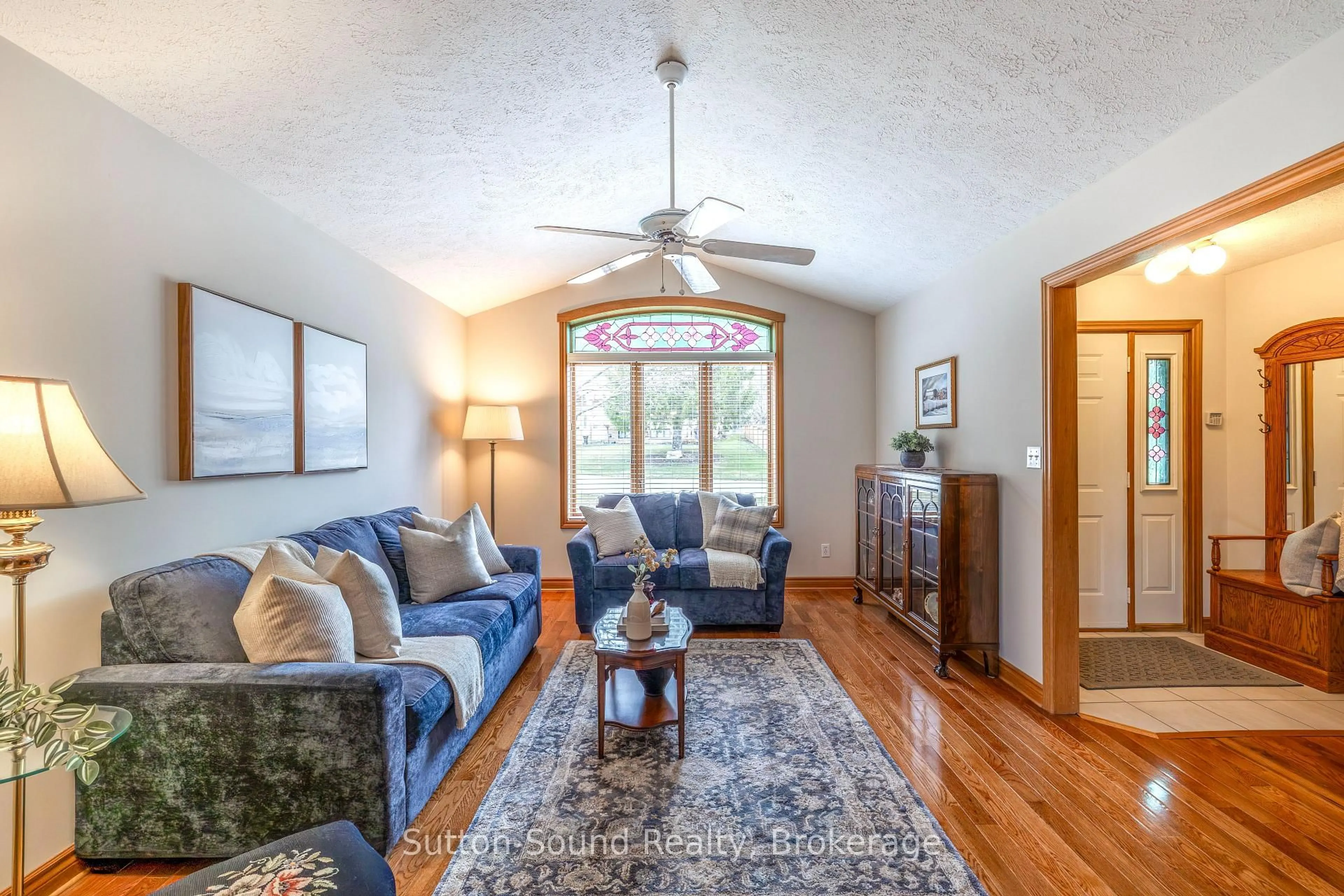 Living room with furniture, unknown for 735 15th A St, Owen Sound Ontario N4K 6V7