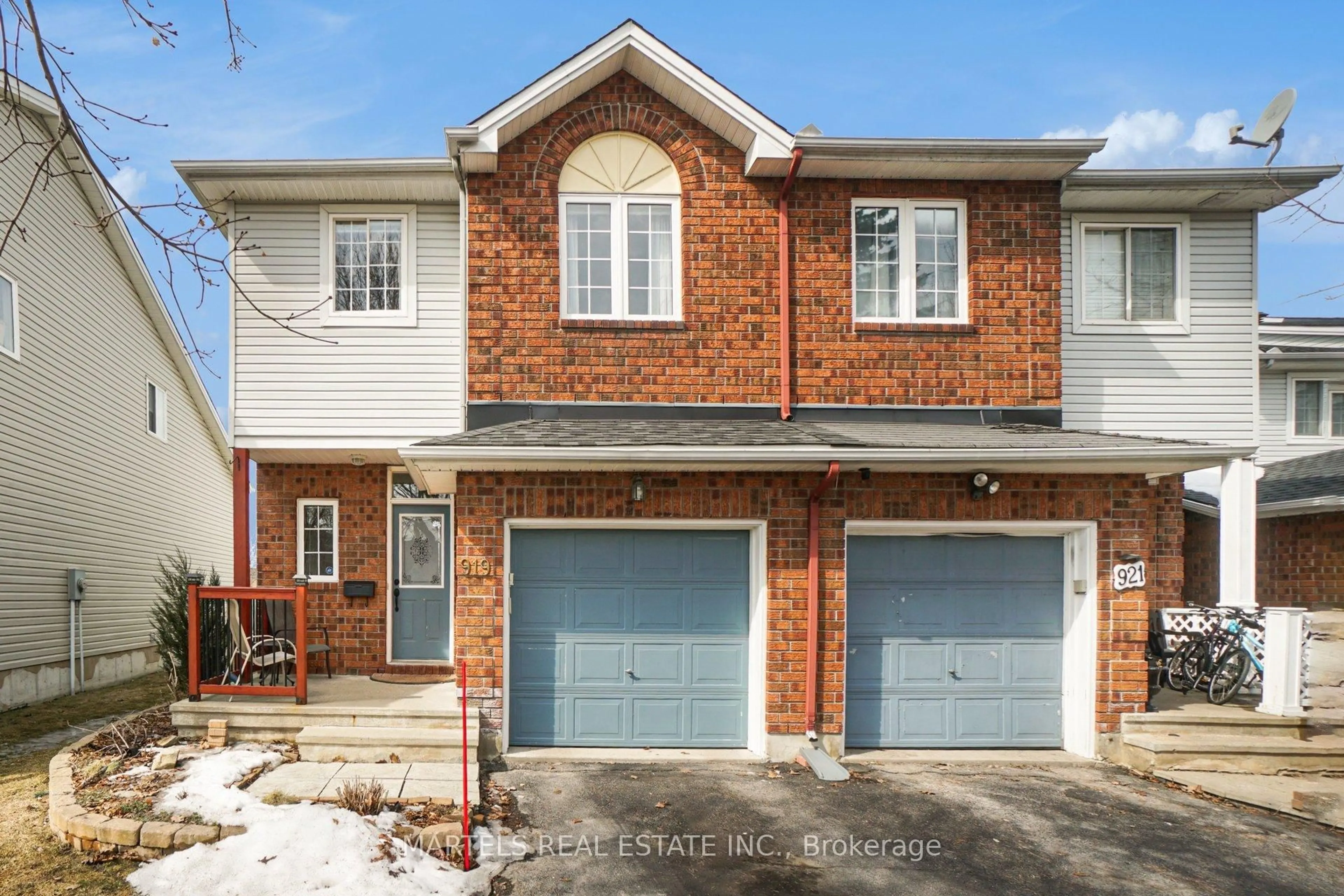 Home with brick exterior material, street for 919 Markwick Cres, Ottawa Ontario K4A 4J1