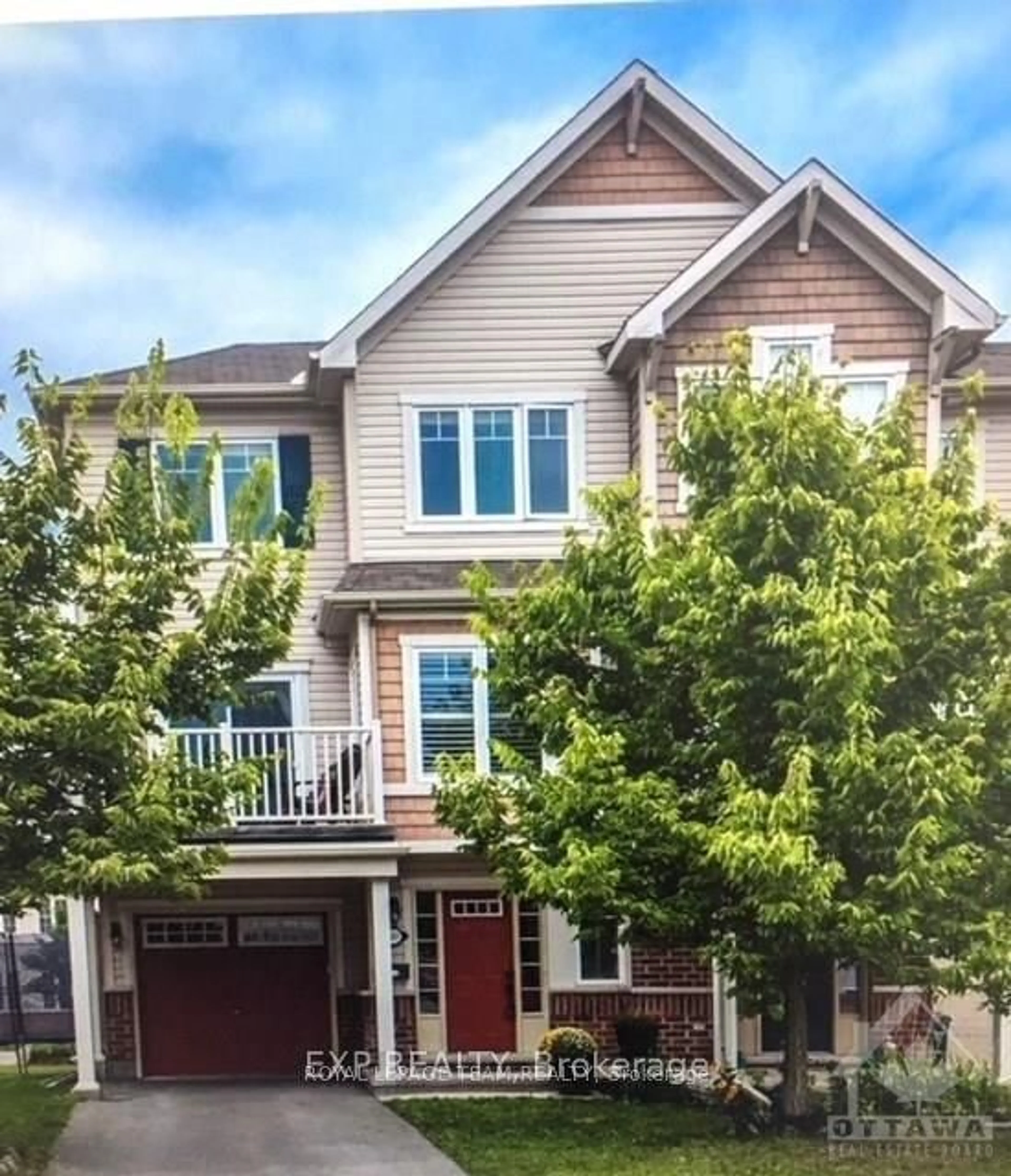 Home with vinyl exterior material, street for 2537 Waterlilly Way, Ottawa Ontario K2J 0K6