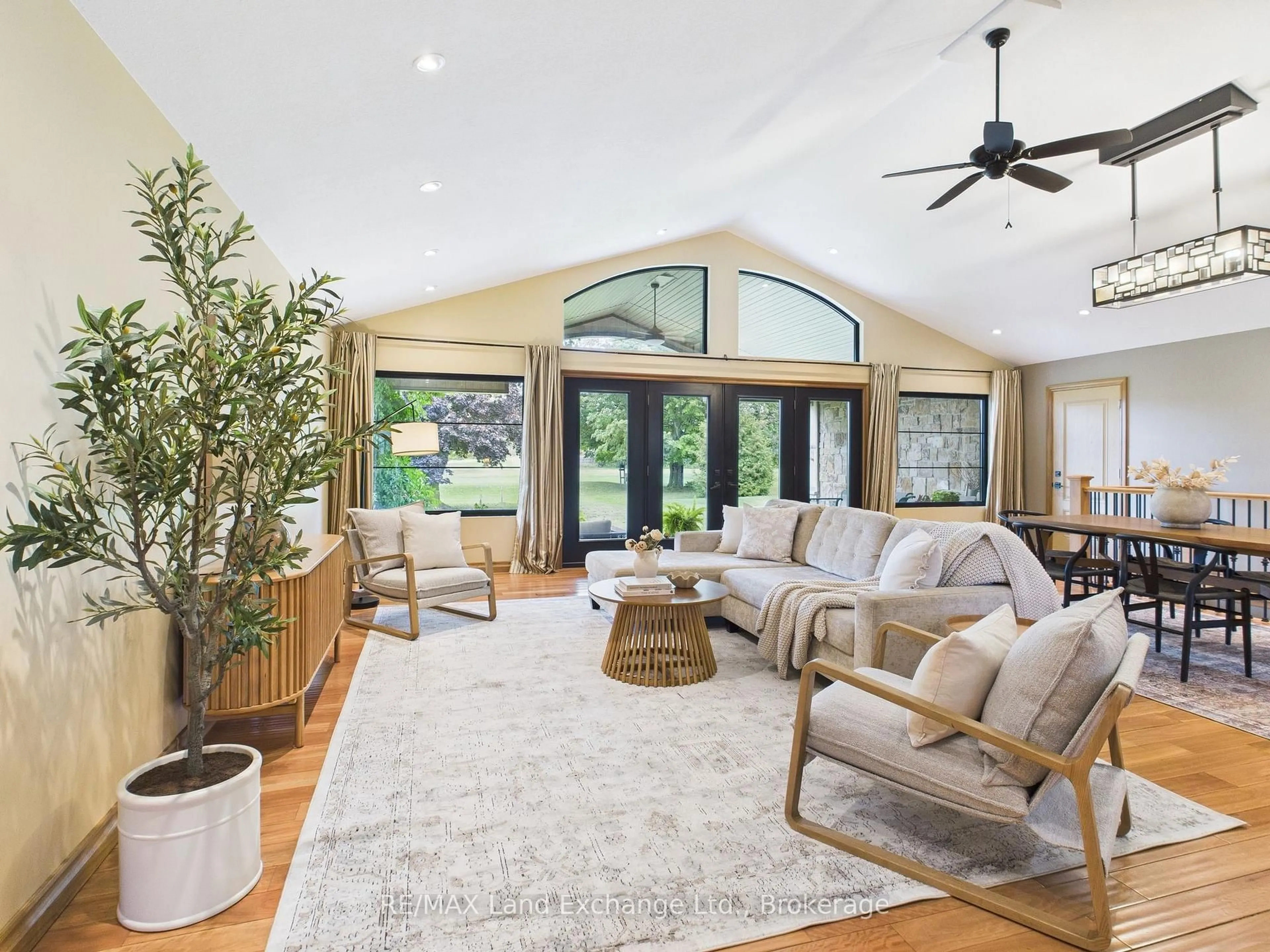 Living room with furniture, unknown for 203 Campbell Cres, Kincardine Ontario N2Z 1B9