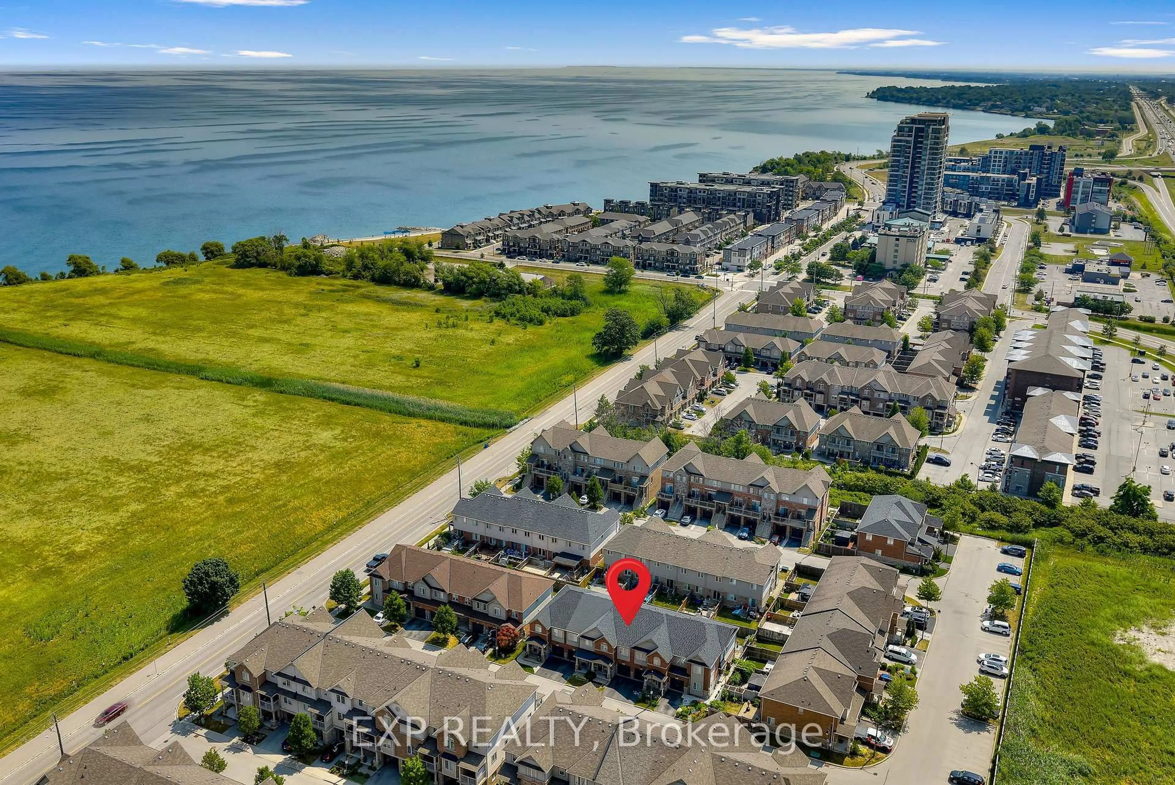 A pic from outside/outdoor area/front of a property/back of a property/a pic from drone, water/lake/river/ocean view for 541 Winston Rd #43, Grimsby Ontario L3M 0C5