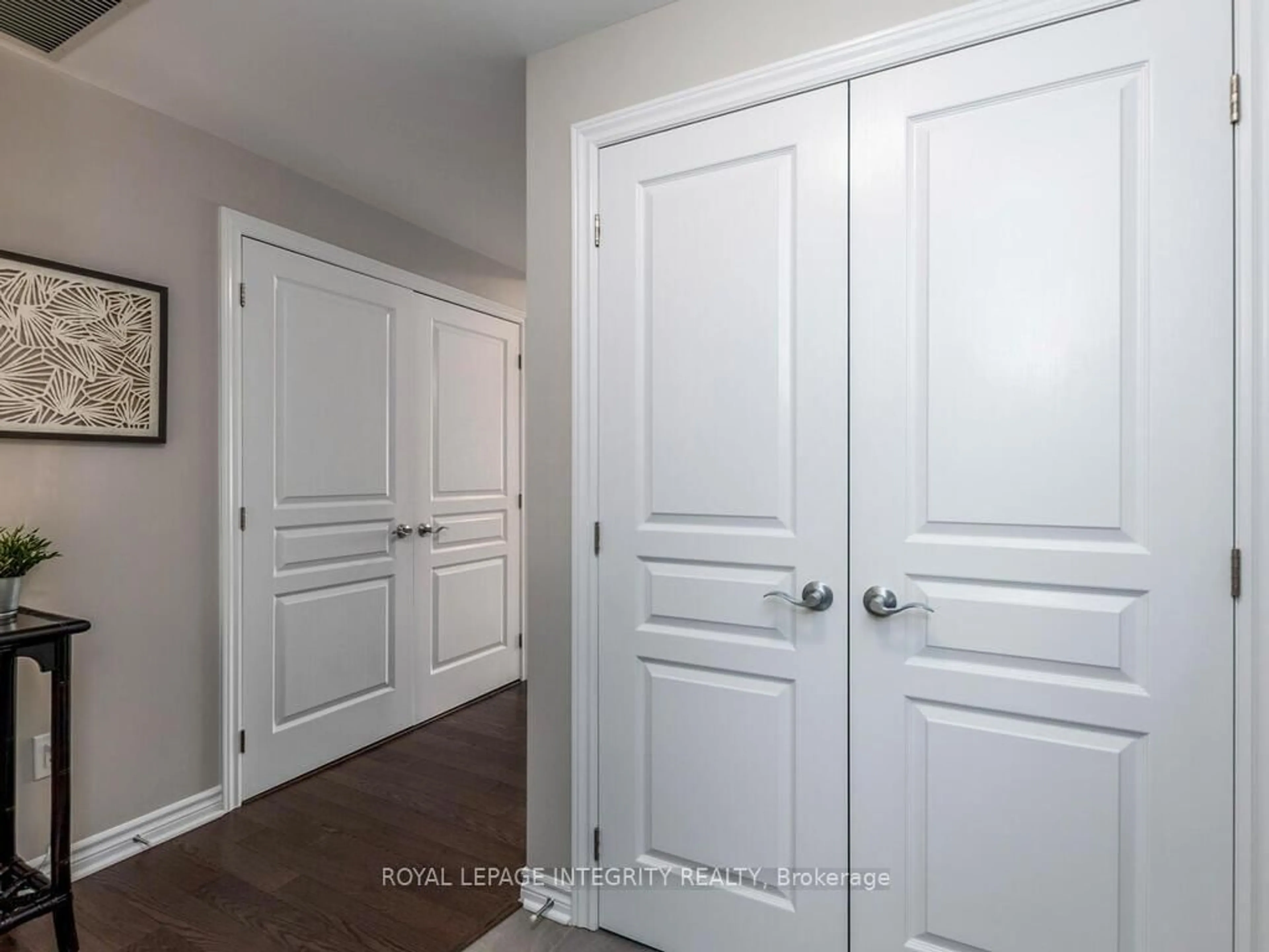 Unknown for 300 JATOBA Private #201, Ottawa Ontario K2V 0E7