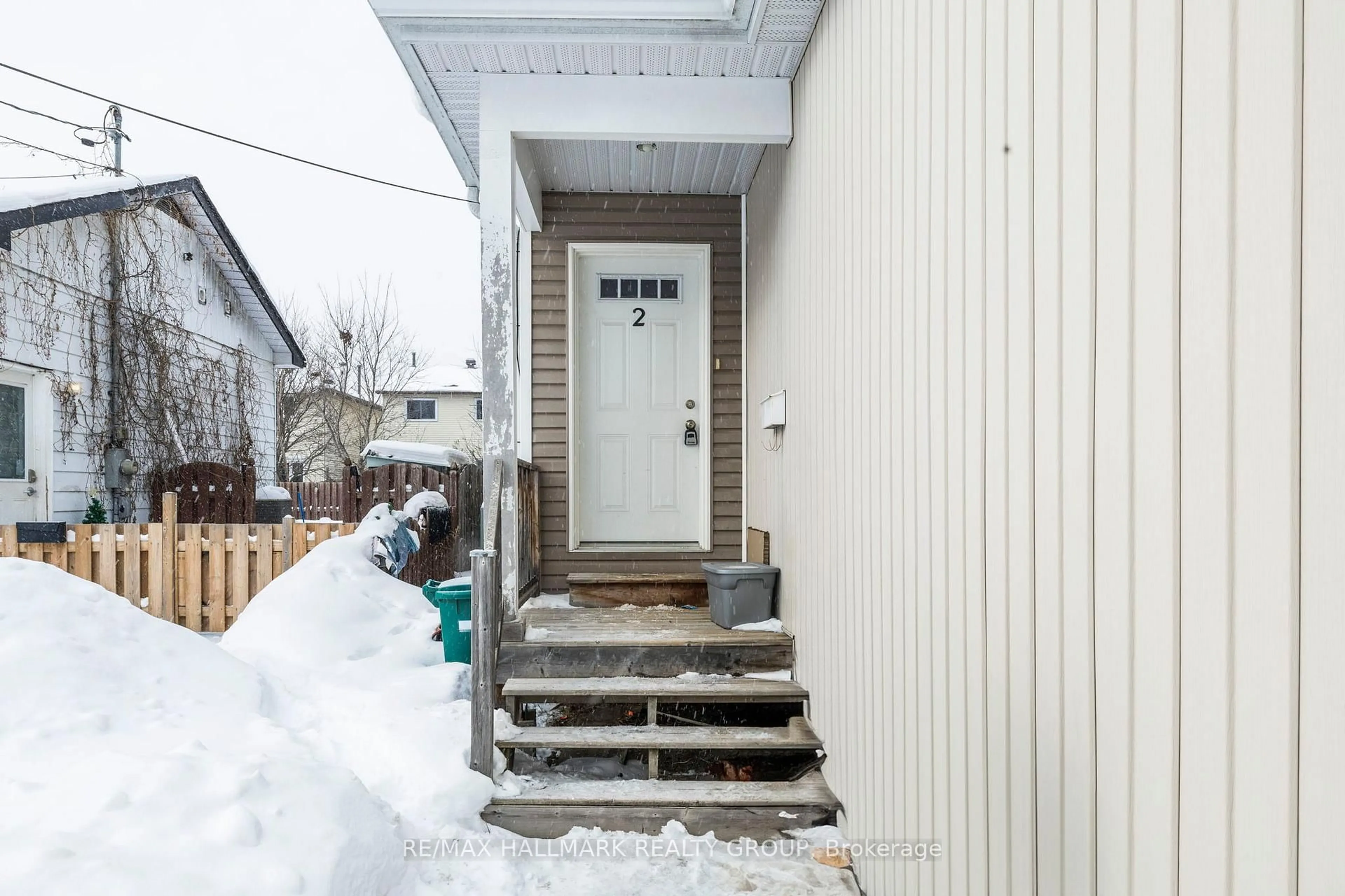 Unknown for 1796 Dumas St, Orleans Ontario K1C 1N4