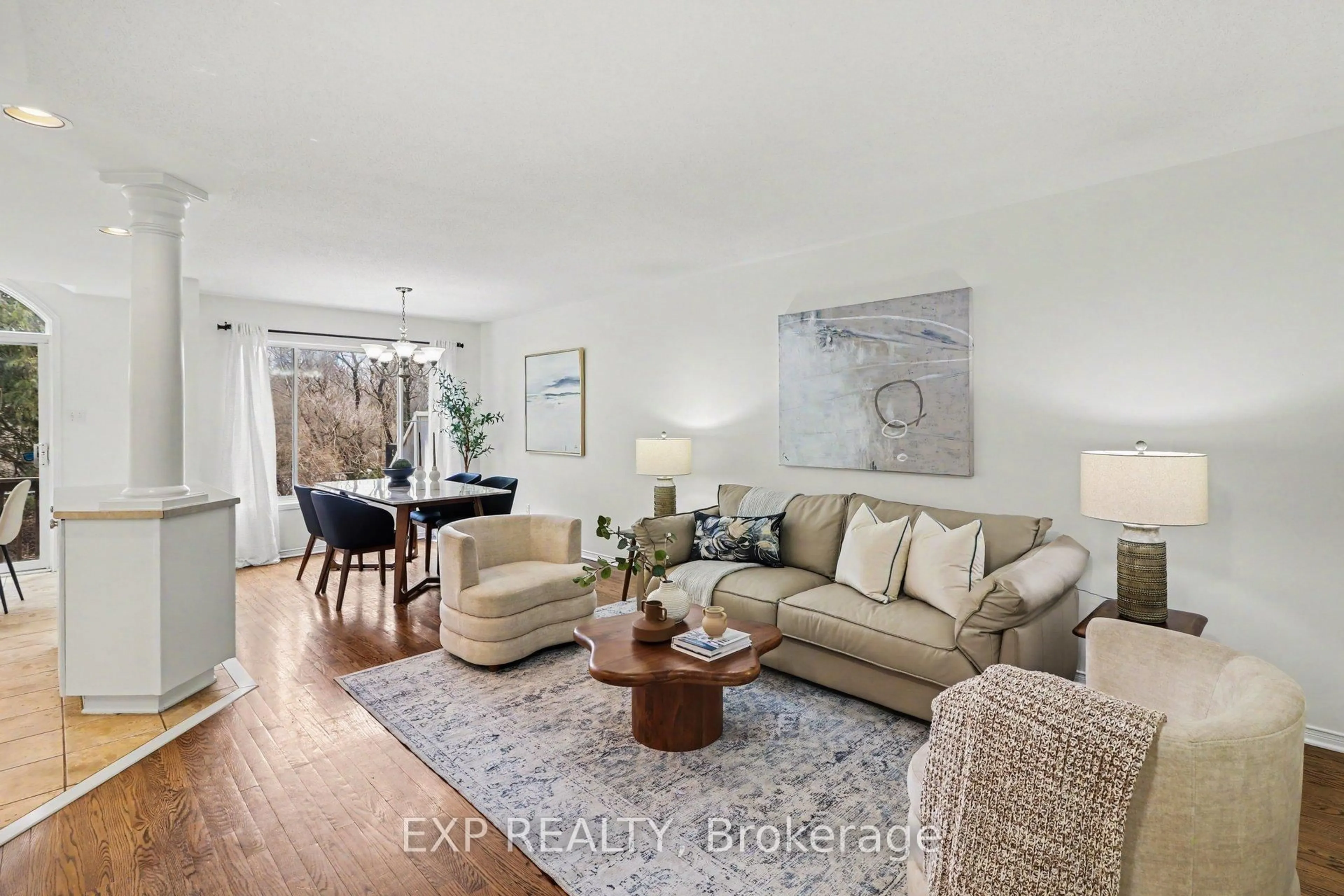 Living room with furniture, unknown for 6322 Sablewood Pl, Ottawa Ontario K1C 7M6