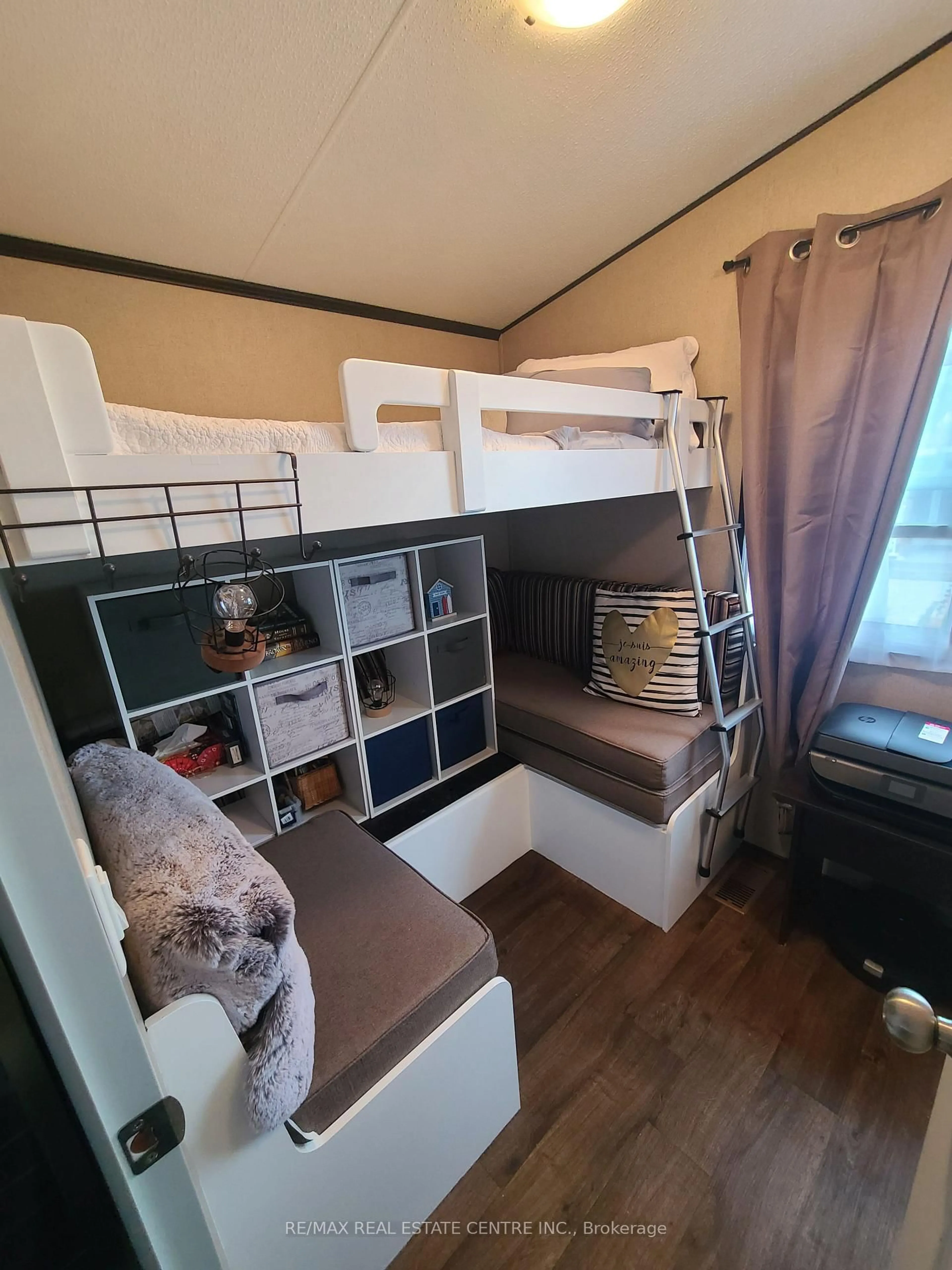 A pic of a room for 1001 Haldimand County Rd 17 Rd, Haldimand Ontario N0A 1E0