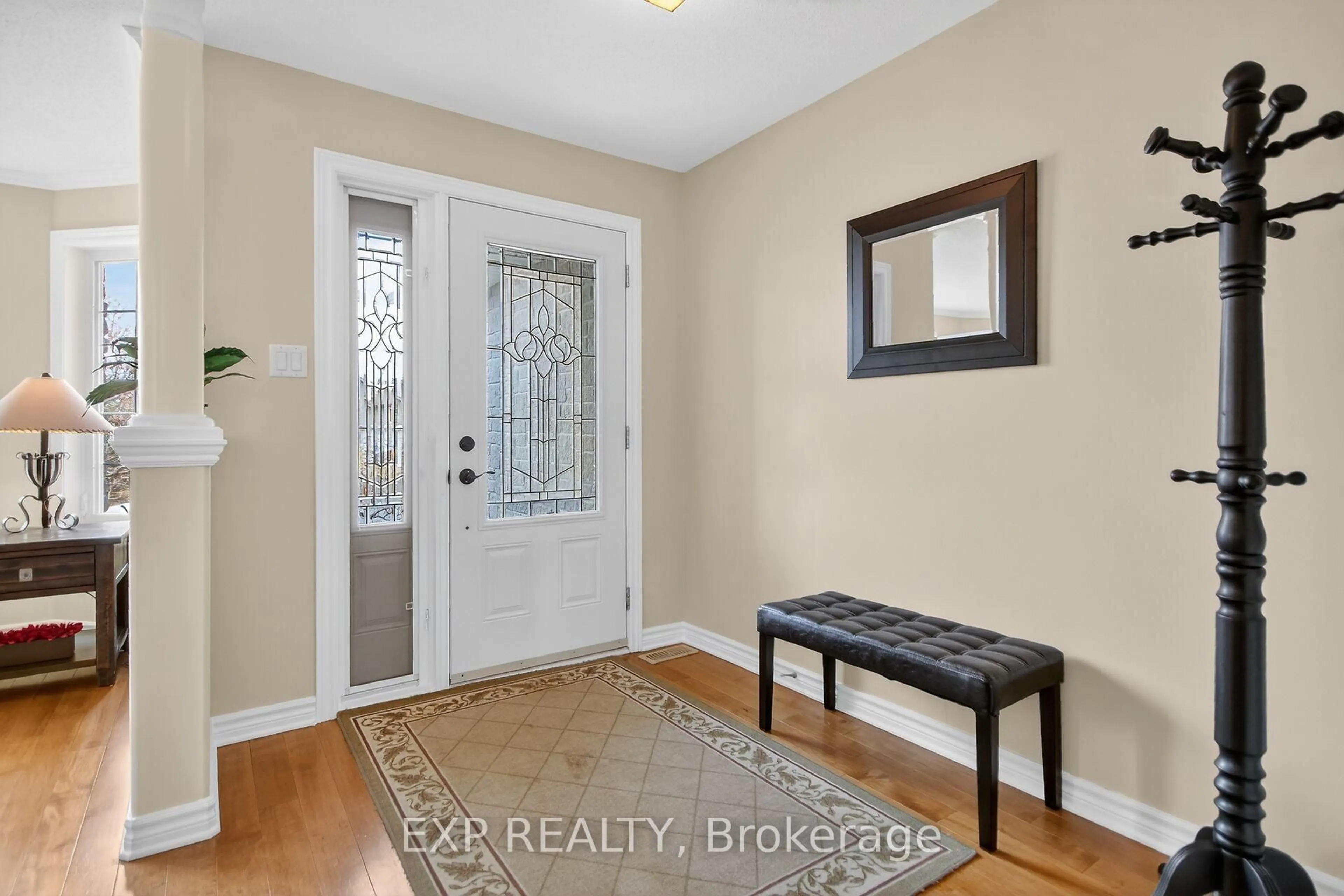 Indoor entryway for 126 Metcalfe Dr, Almonte Ontario K0A 1A0