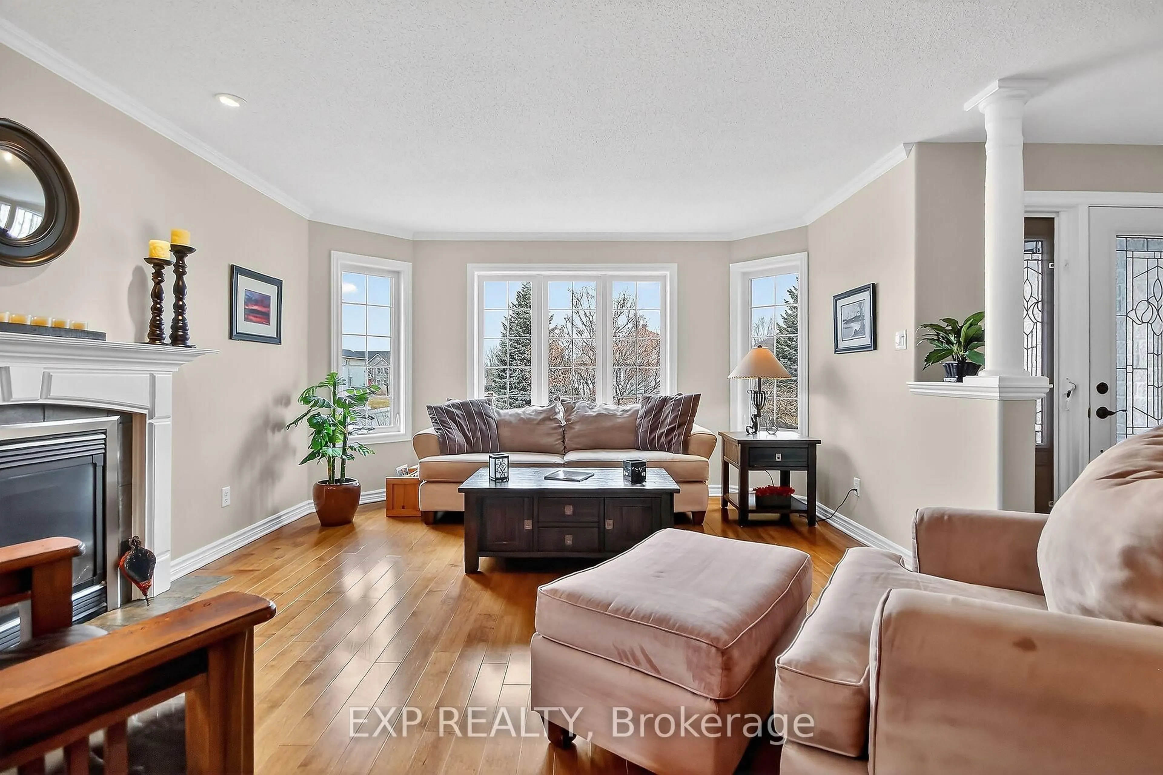 Living room with furniture, unknown for 126 Metcalfe Dr, Almonte Ontario K0A 1A0
