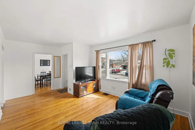 1123 Secord Ave, Ottawa 5