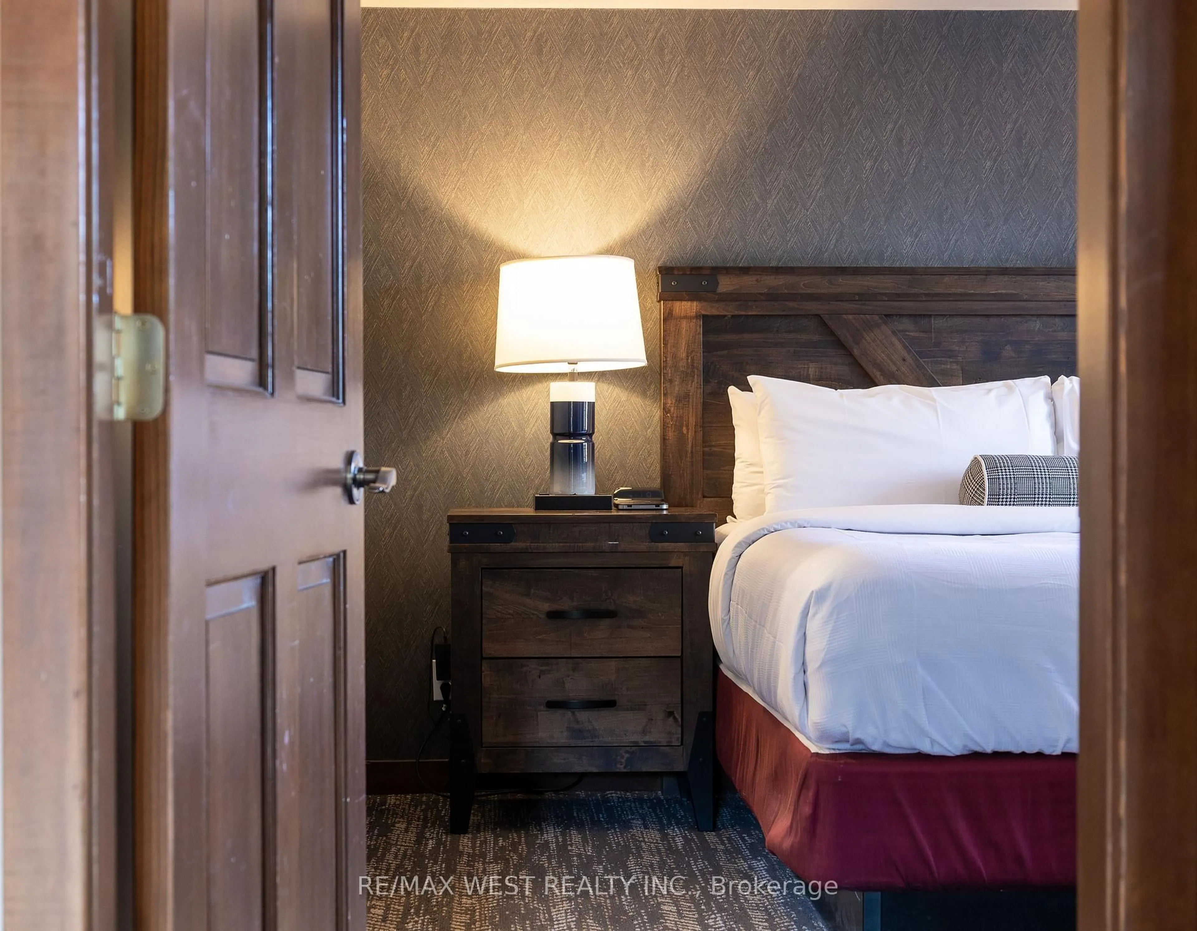 A pic of a room for 152 Jozo Weider Blvd #232, Blue Mountains Ontario L9Y 0V2