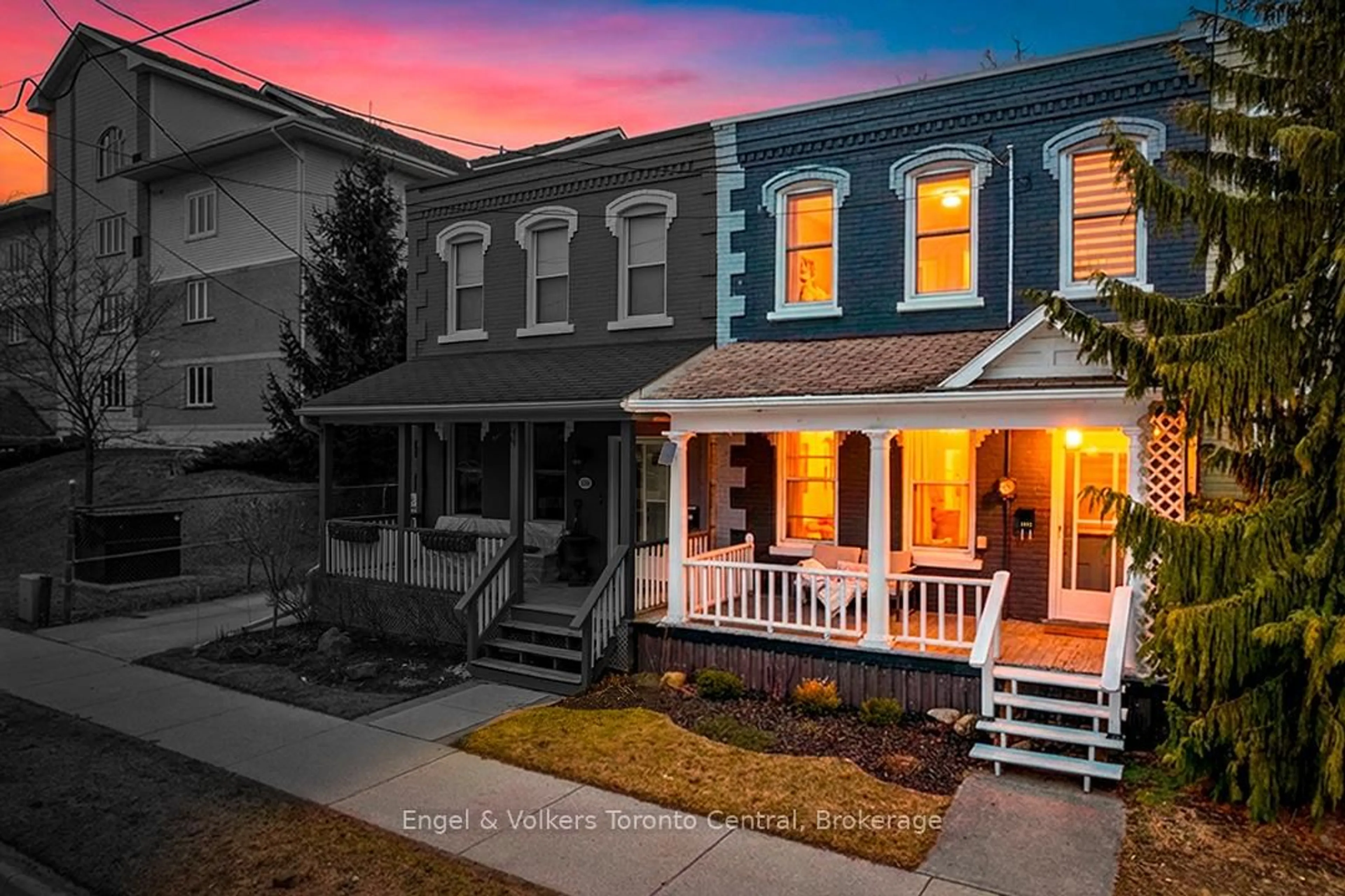 Home with vinyl exterior material, street for 1092 1st Ave, Owen Sound Ontario N4K 4K6