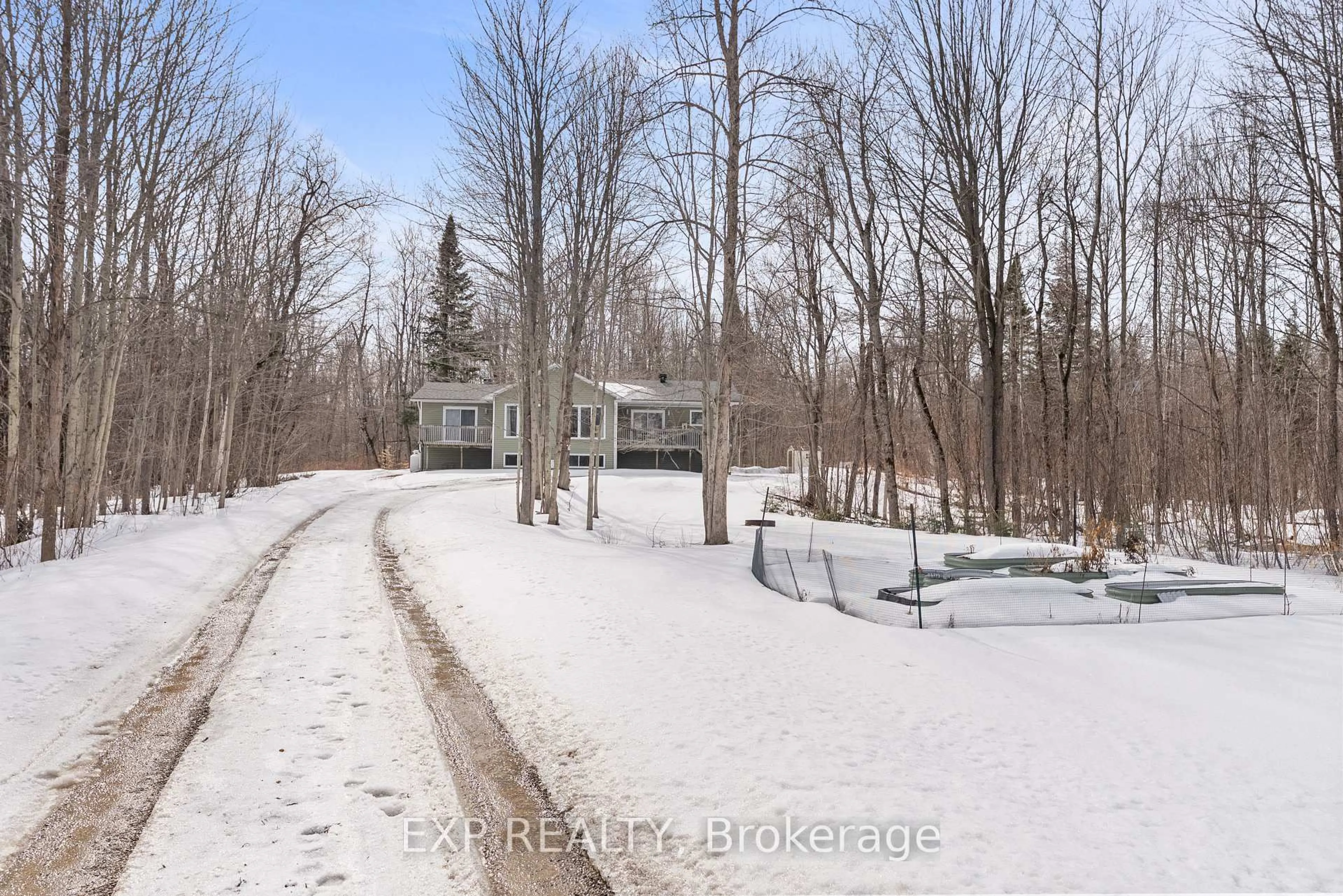 A pic from outside/outdoor area/front of a property/back of a property/a pic from drone, unknown for 317 JIM BARR Rd, Renfrew Ontario K7V 3Z8