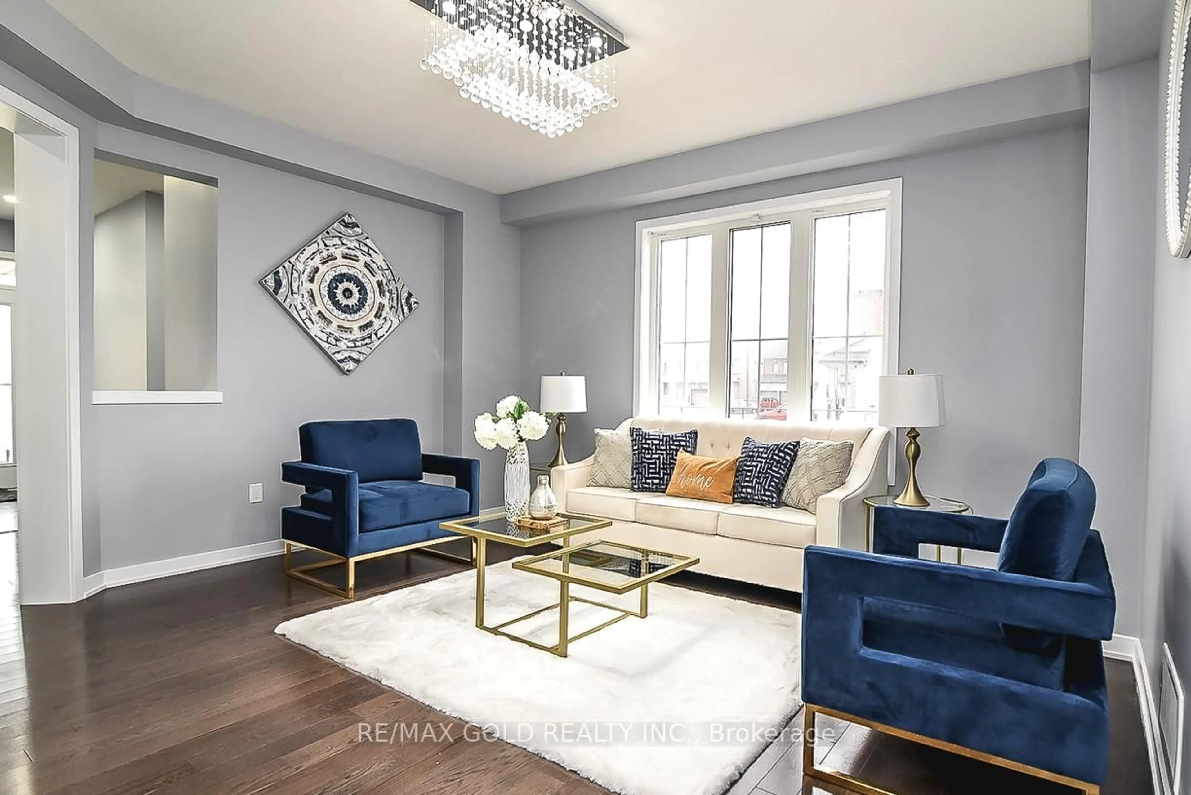 Living room with furniture, unknown for 206 Crafter Cres, Hamilton Ontario L8J 0J1