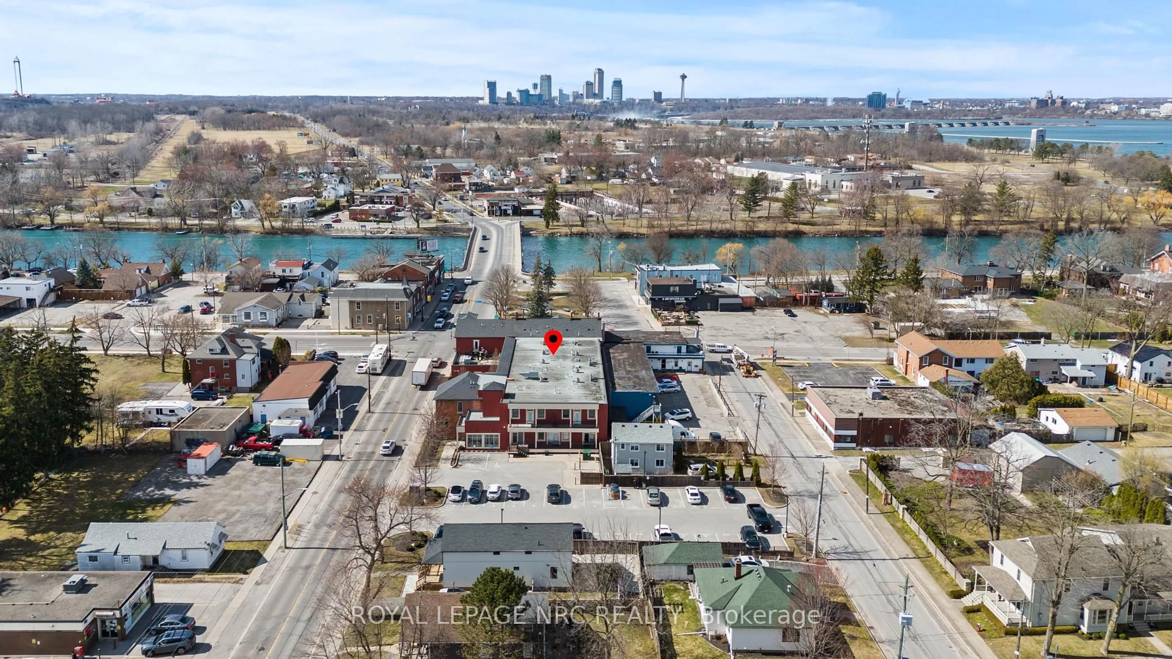 A pic from outside/outdoor area/front of a property/back of a property/a pic from drone, unknown for 3710 Main St #106, Niagara Falls Ontario L2G 6B1