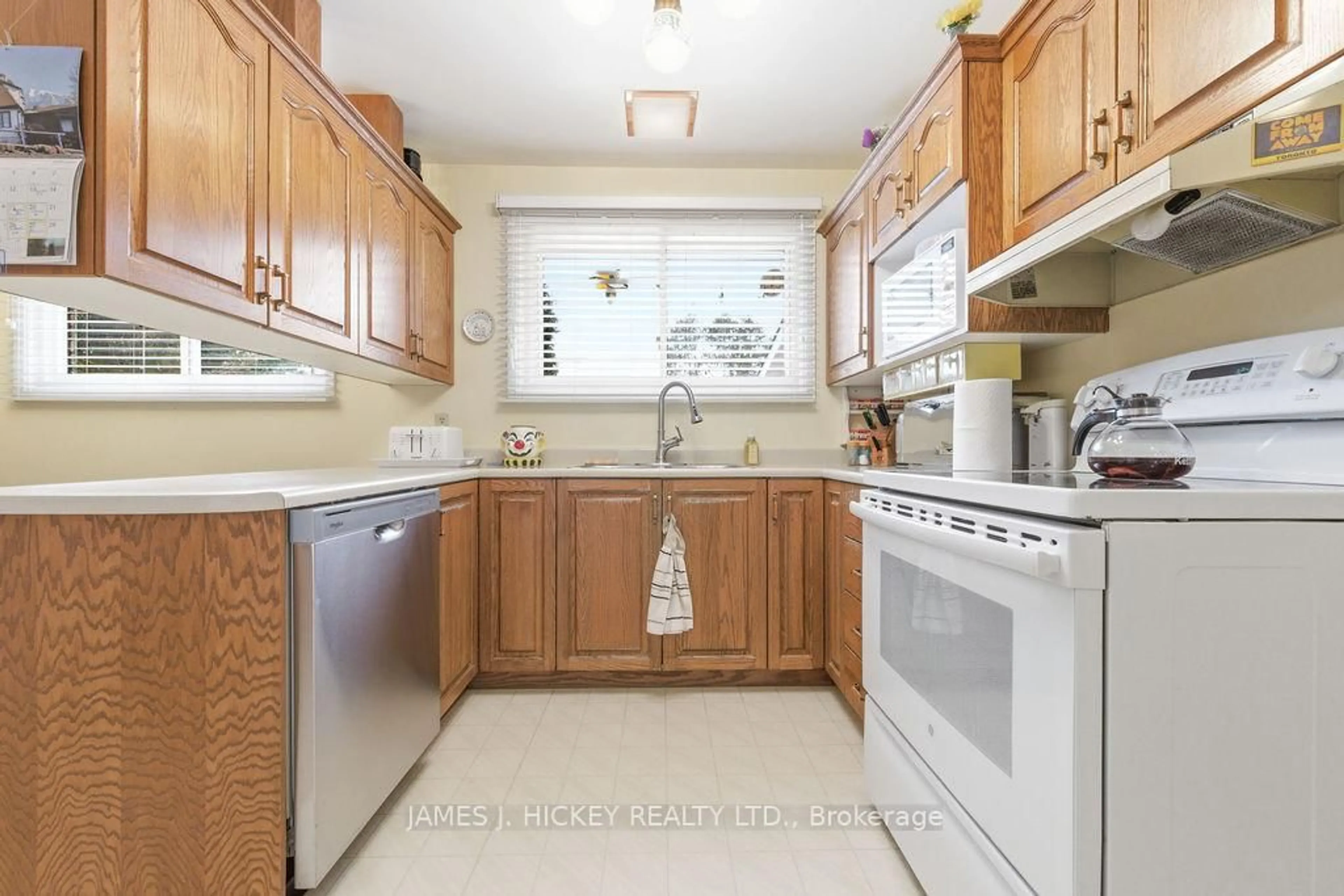 Standard kitchen, ceramic/tile floor for 7 Martin St, Chalk River Ontario K0J 1J0