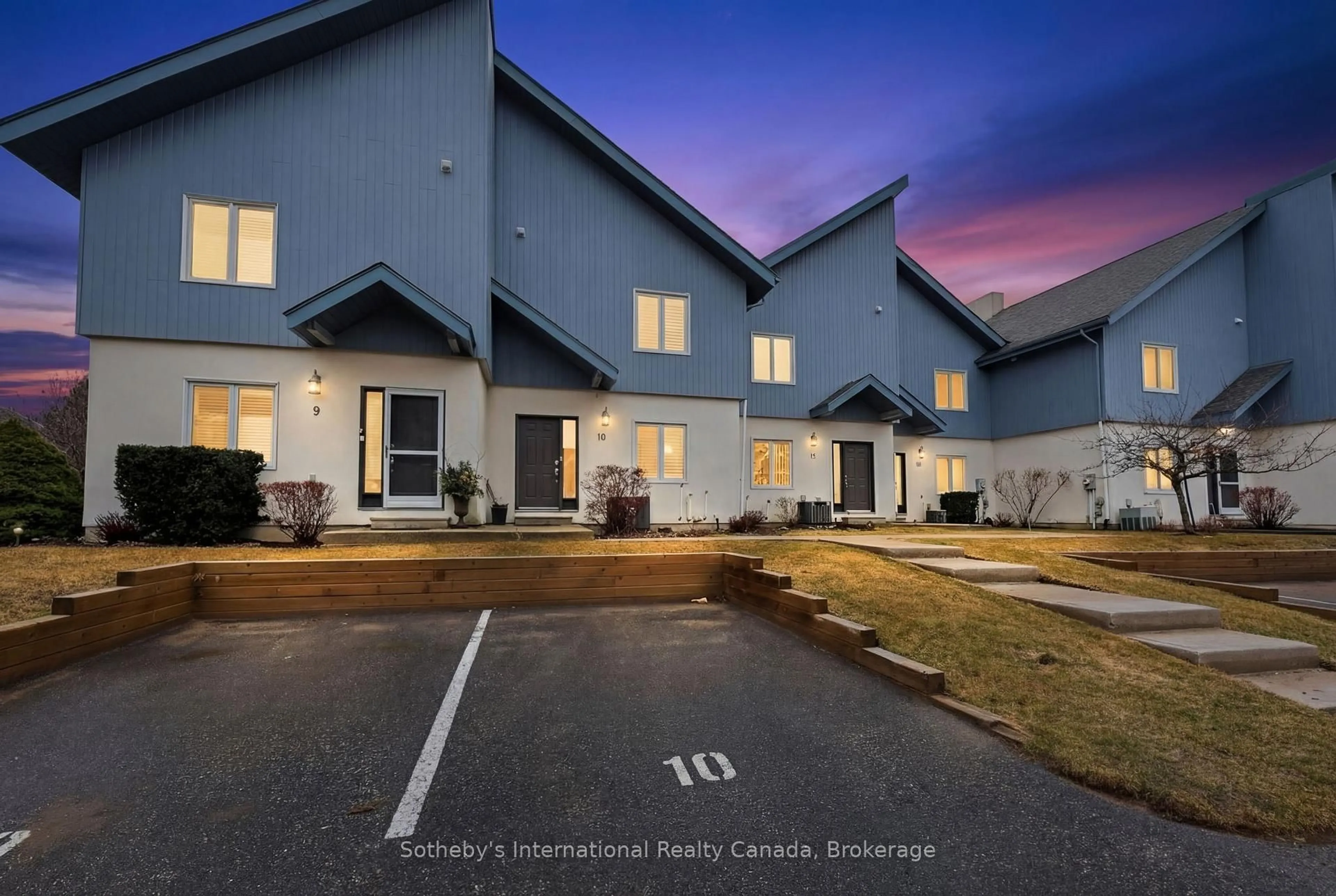 A pic from outside/outdoor area/front of a property/back of a property/a pic from drone, street for 110 KELLIE'S Way #10, Blue Mountains Ontario L9Y 0L6