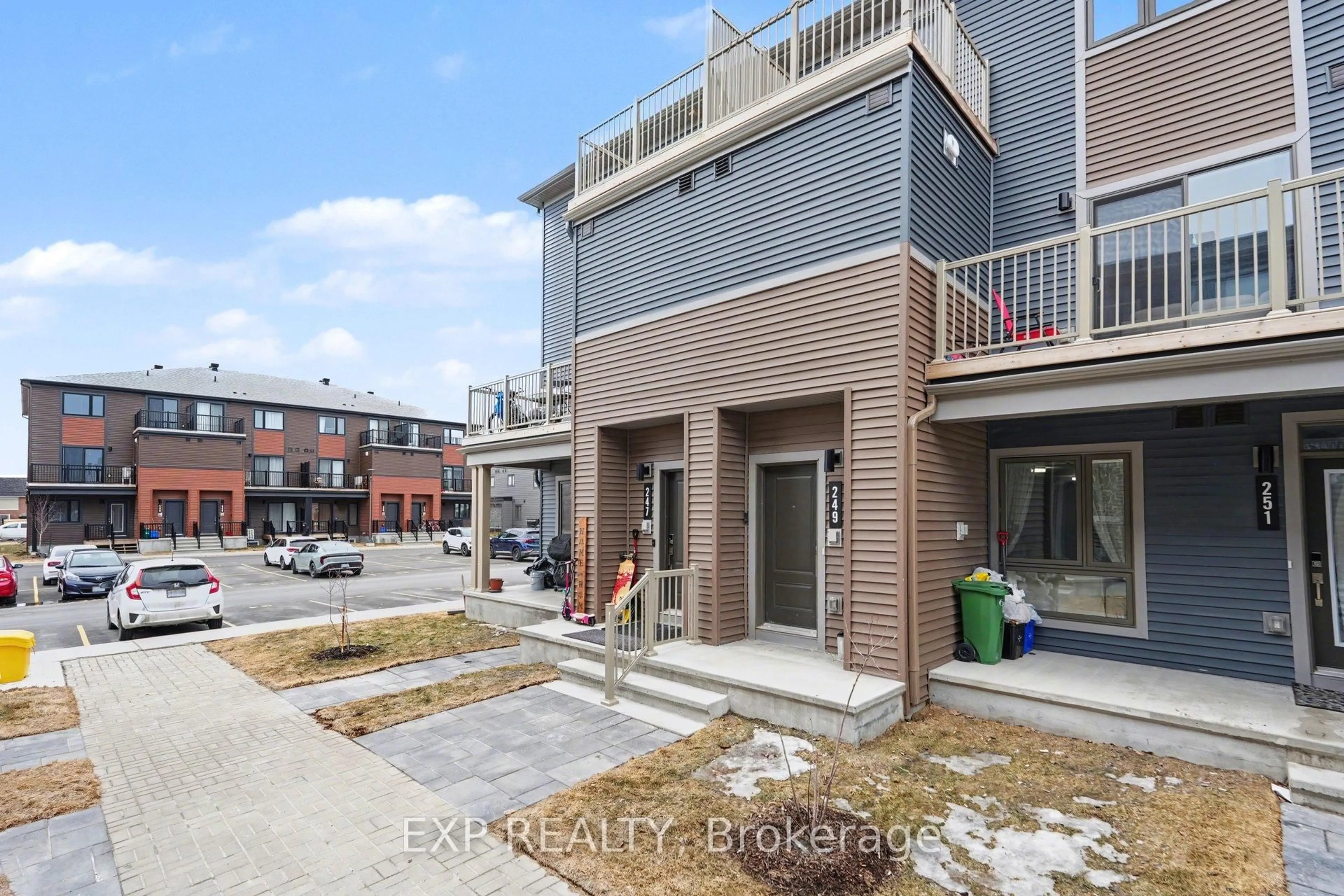 Unknown for 249 David Lewis Private, Ottawa Ontario K4A 1C4