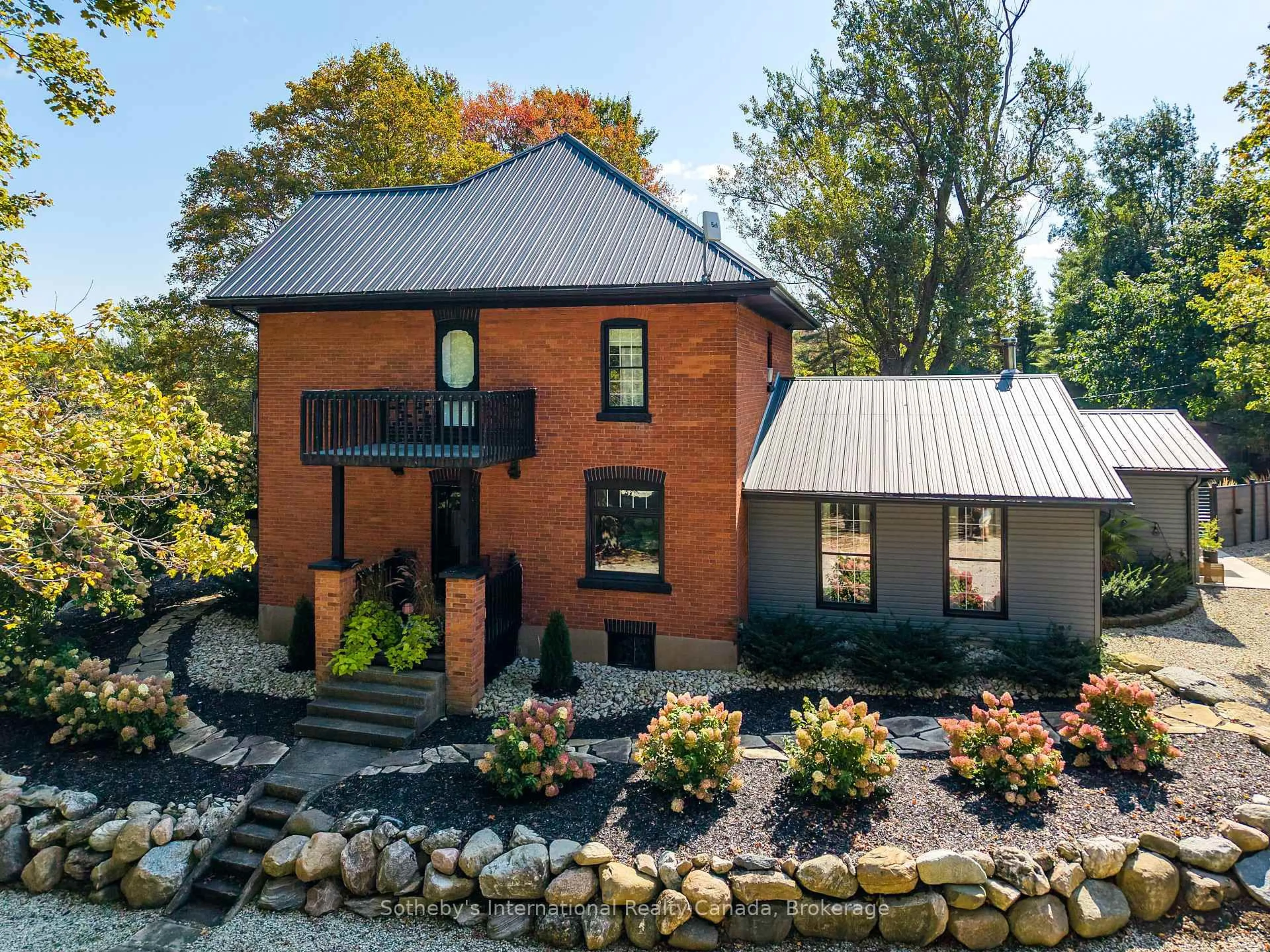 Home with brick exterior material, unknown for 137840 GREY 12 Rd, Meaford Ontario N4L 1W6