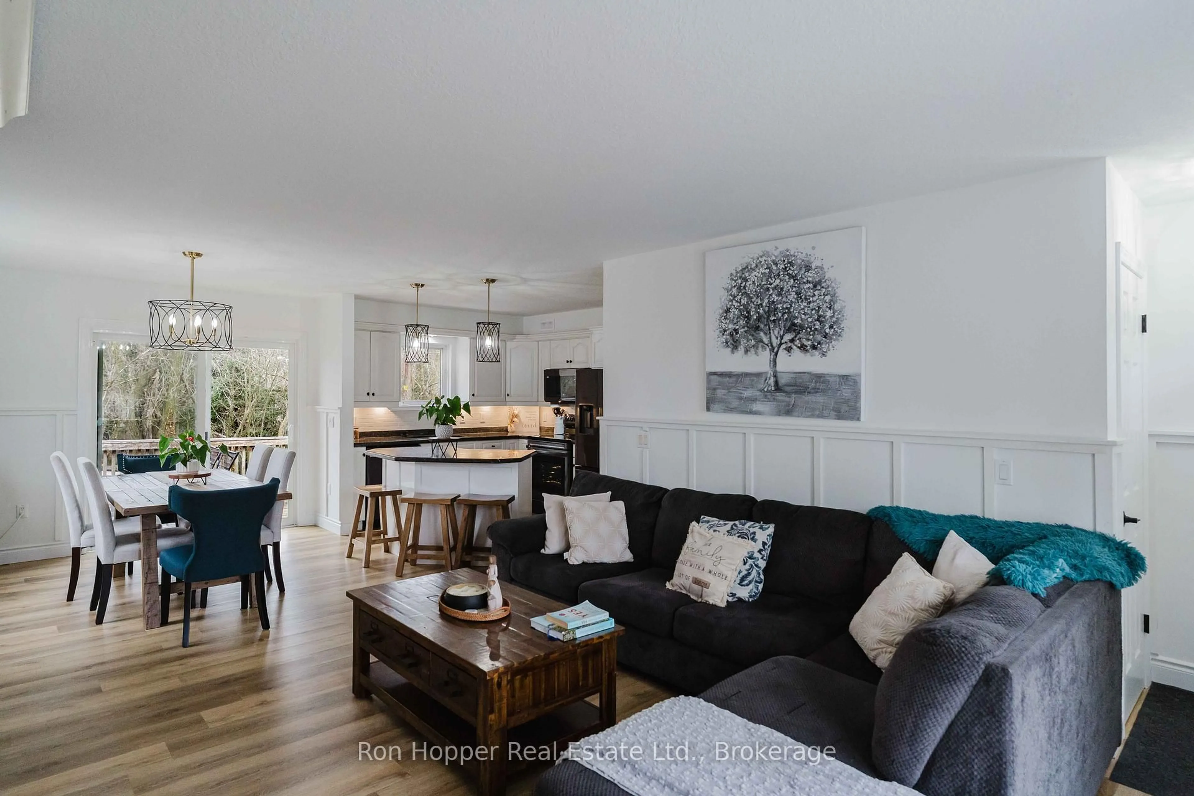 Living room with furniture, wood/laminate floor for 69 Matilda St, Arran-Elderslie Ontario N0H 2N0