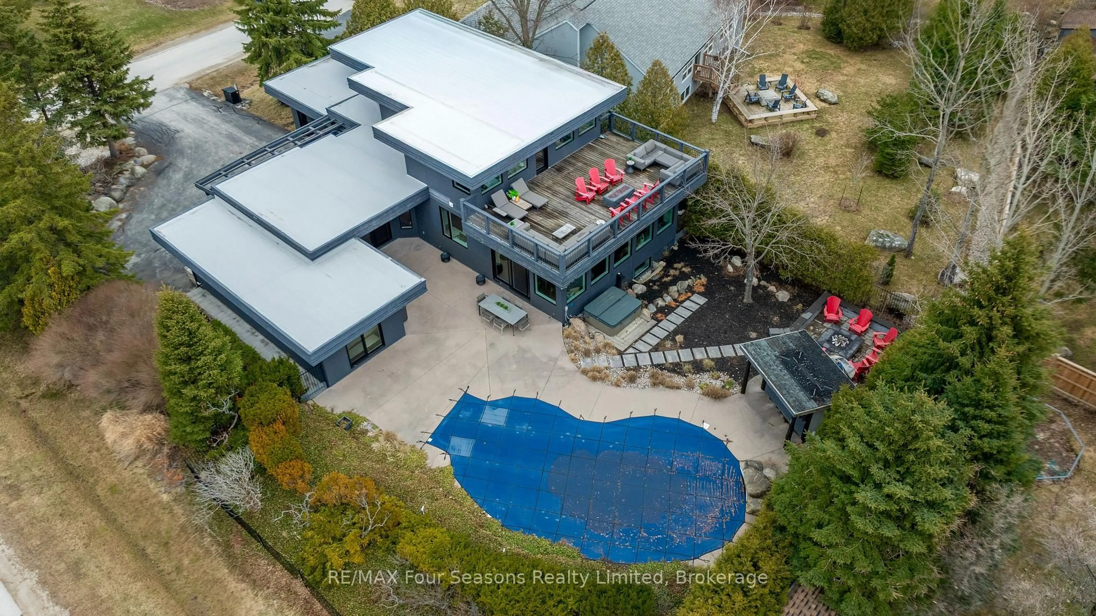 A pic from outside/outdoor area/front of a property/back of a property/a pic from drone, water/lake/river/ocean view for 103 CORTINA Cres, Blue Mountains Ontario L9Y 0S9