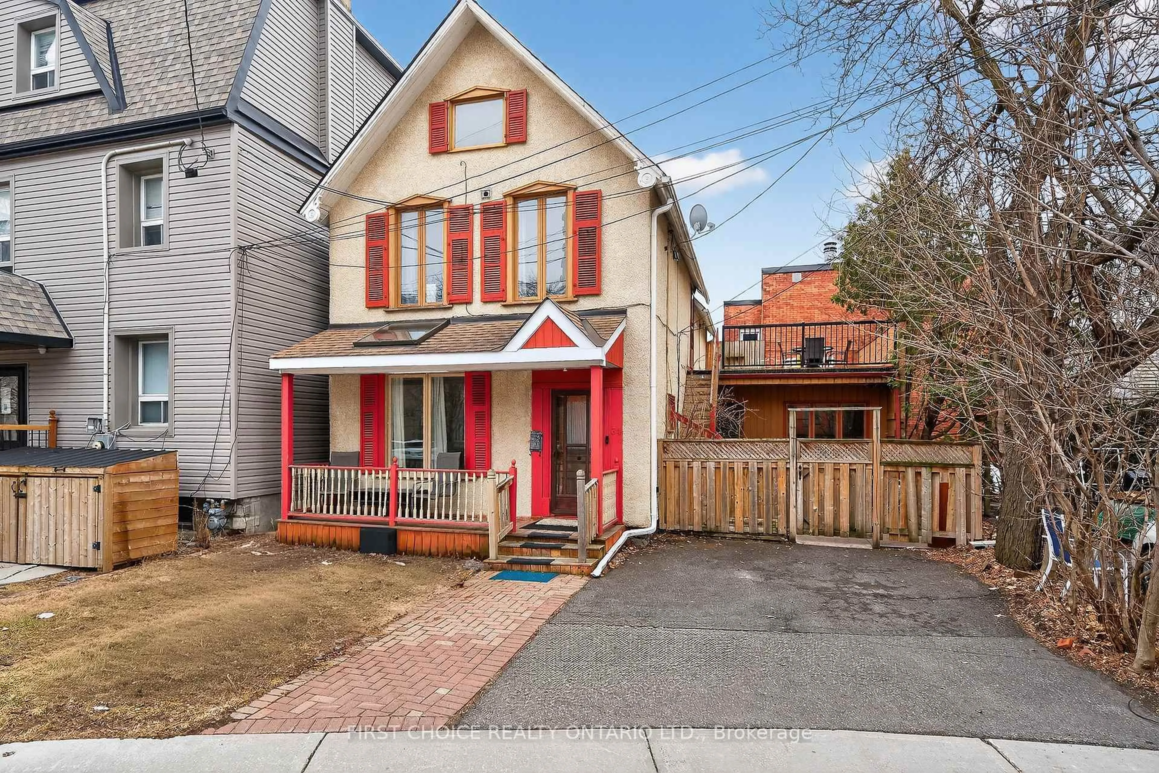 Home with brick exterior material, street for 34 Gilmour St, Ottawa Ontario K2P 0N3